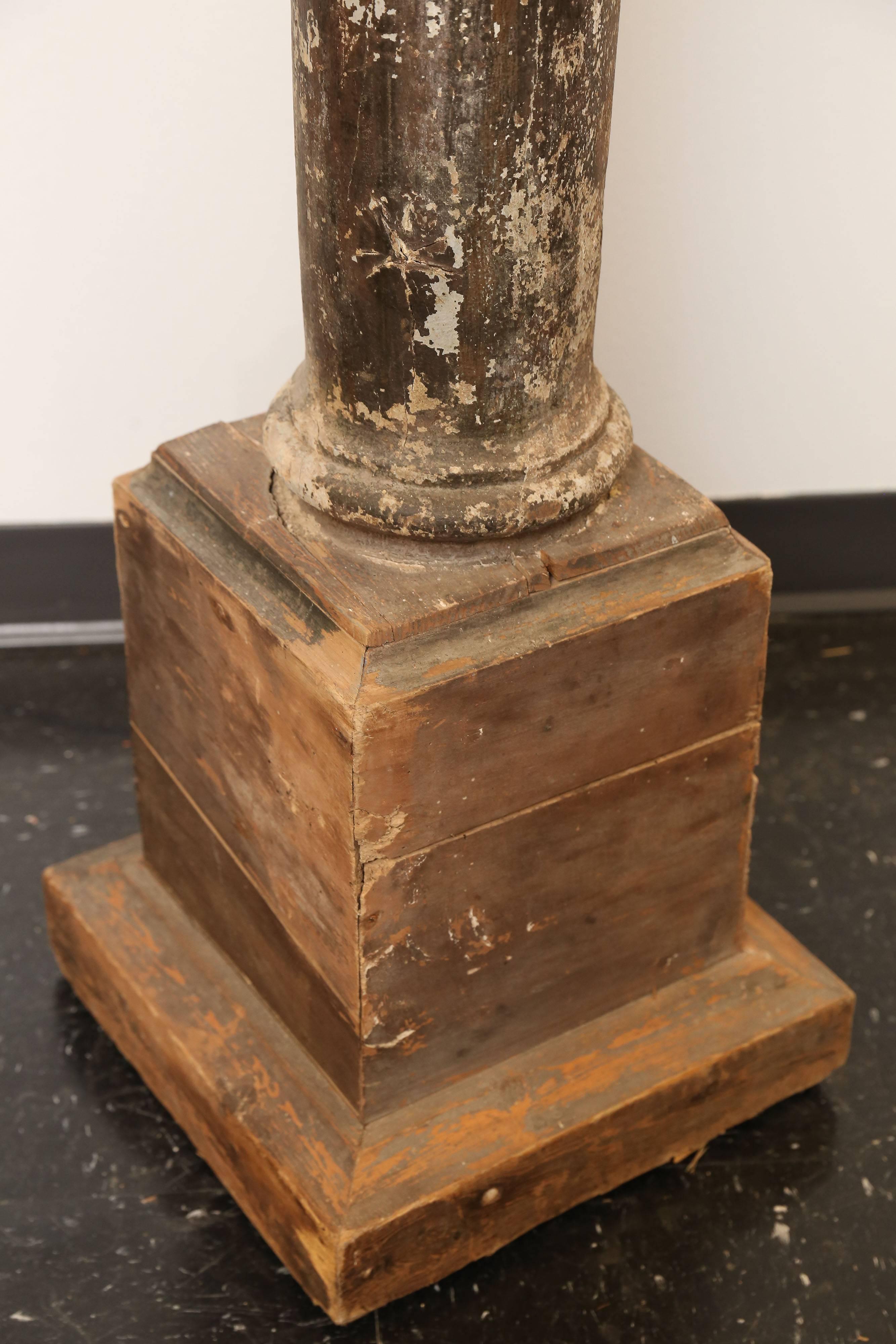 Patinated 19th Century Column In Excellent Condition For Sale In Houston, TX