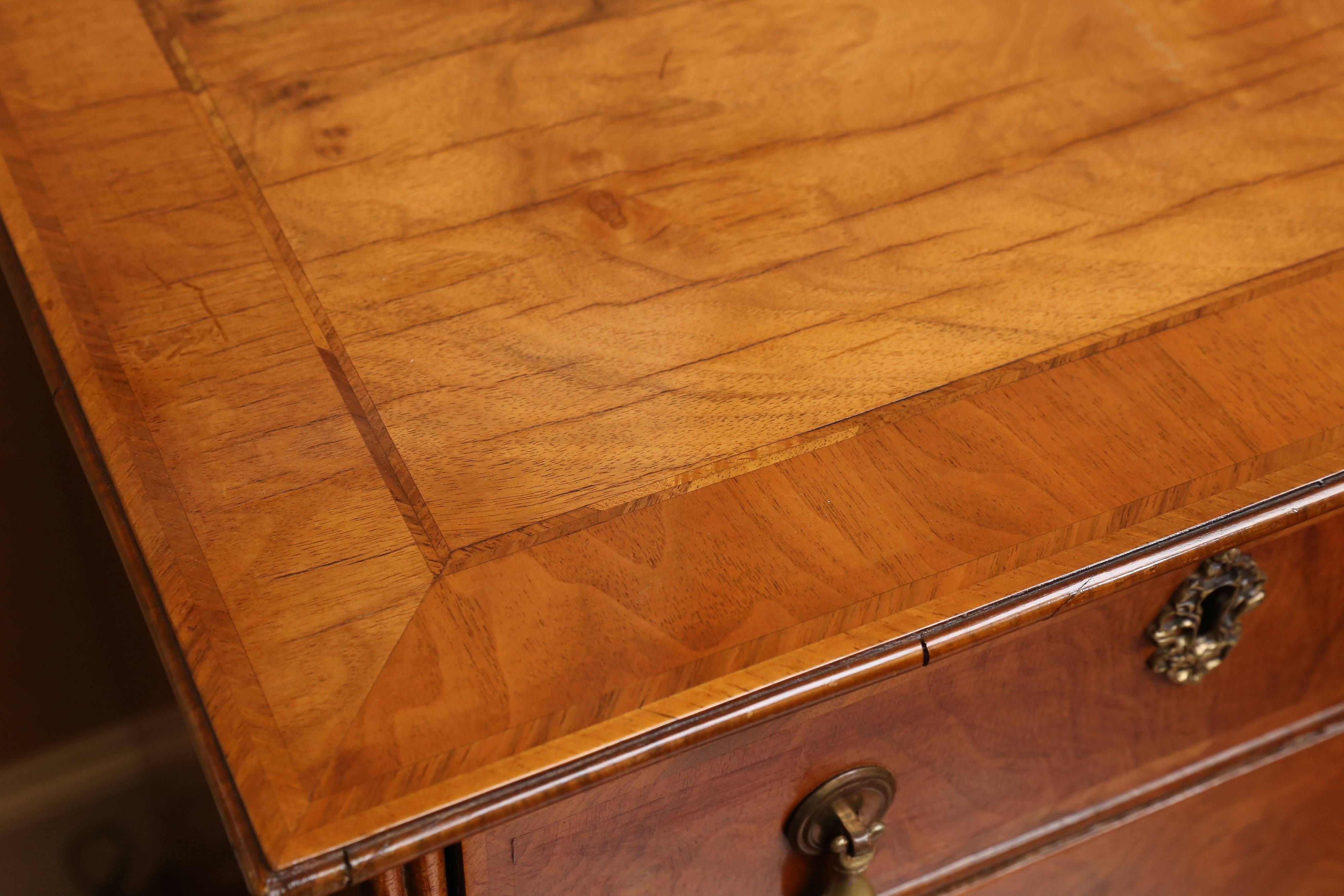 Veneer 18th Century William and Mary Walnut Chest For Sale