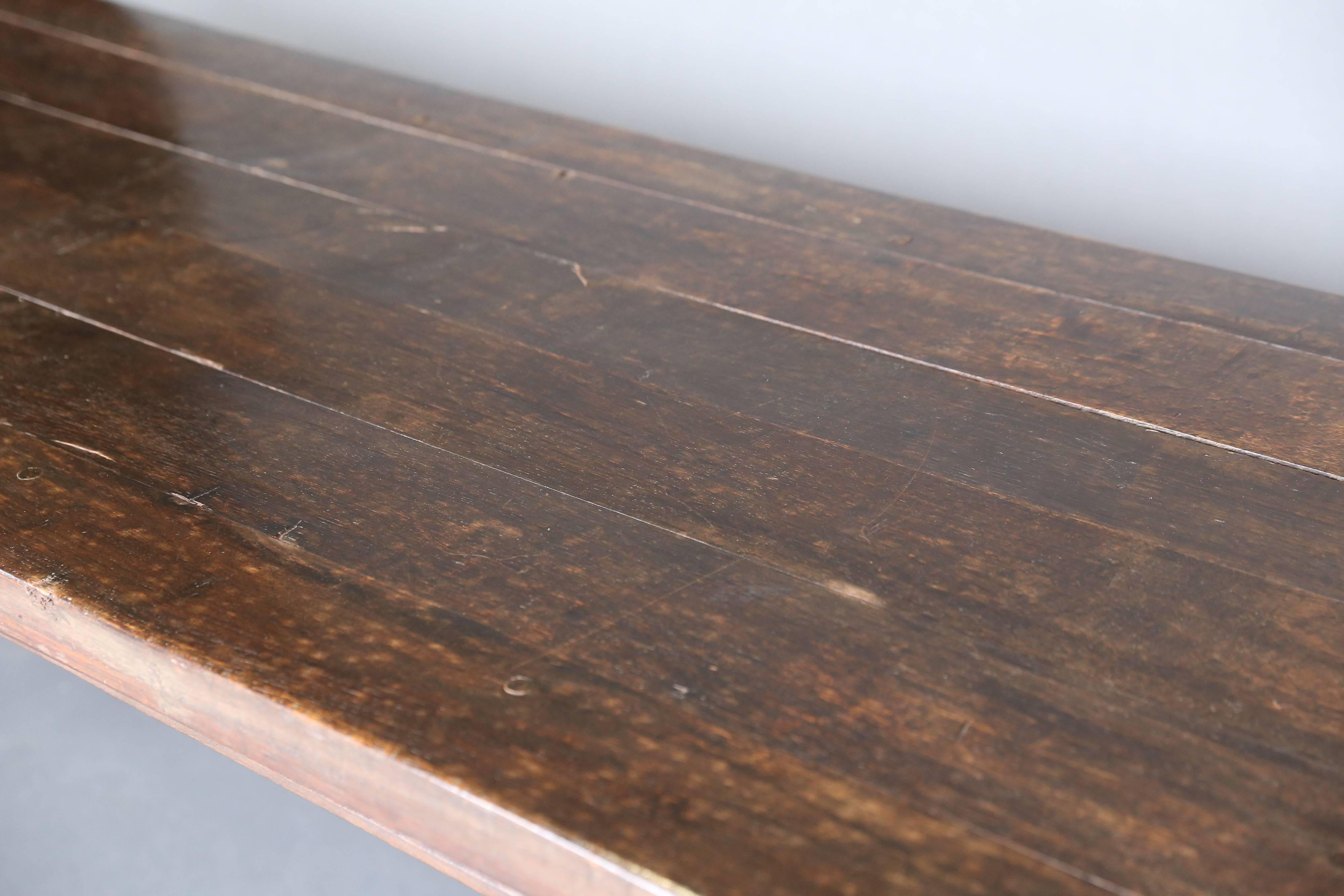 Great Britain (UK) Long 17th Century Oak Refectory Table For Sale
