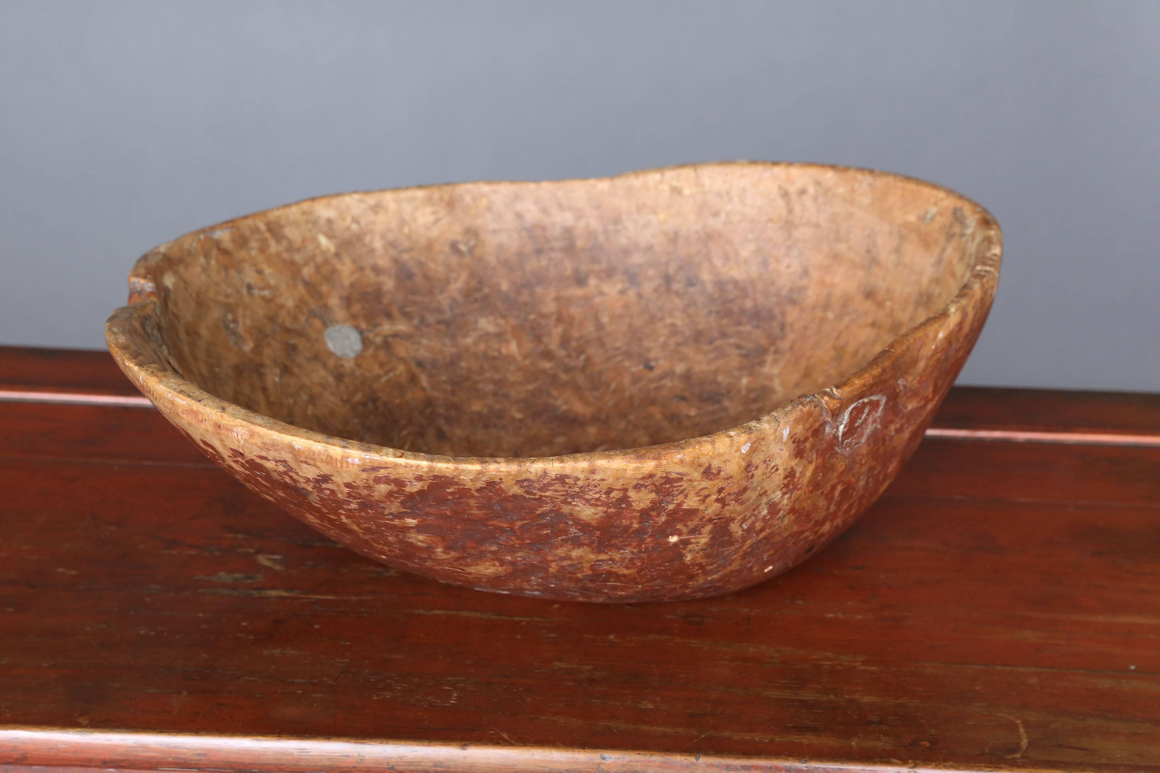 19th century Swedish root bowl in original condition. Very organic patina.