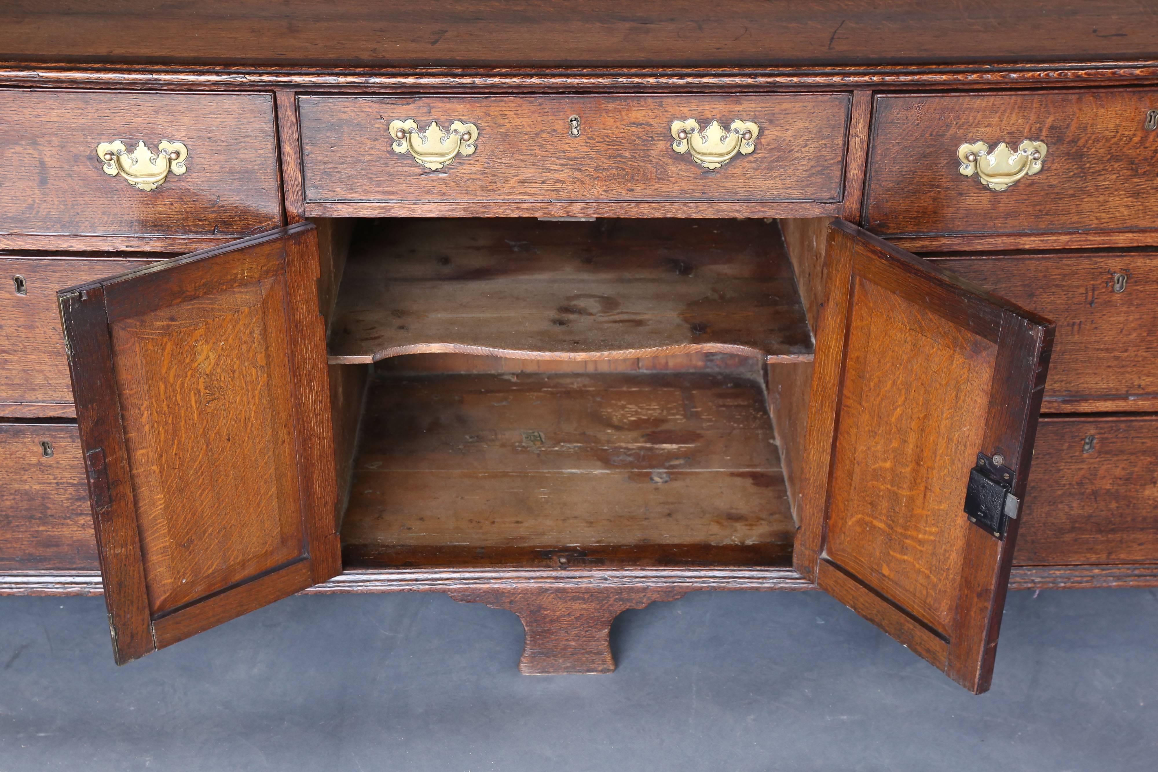 18th Century George III Oak Dresser Base For Sale 2