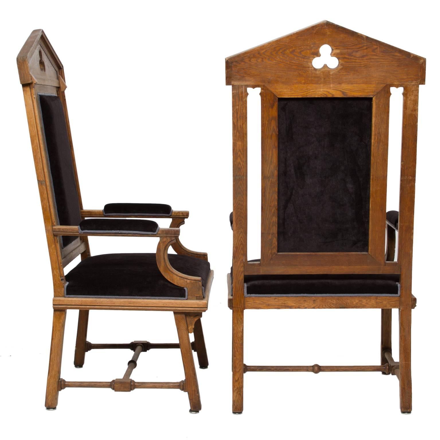 Vintage Moorish style large armchairs
A fantastic and unusual pair of armchairs is a Moorish style. Made of quality oak wood and finished with a wax based finish. Recently reupholstered in a black velvet. The scale of these chairs would be