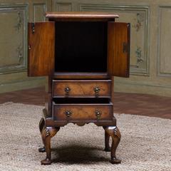 Queen Anne Walnut Side Table