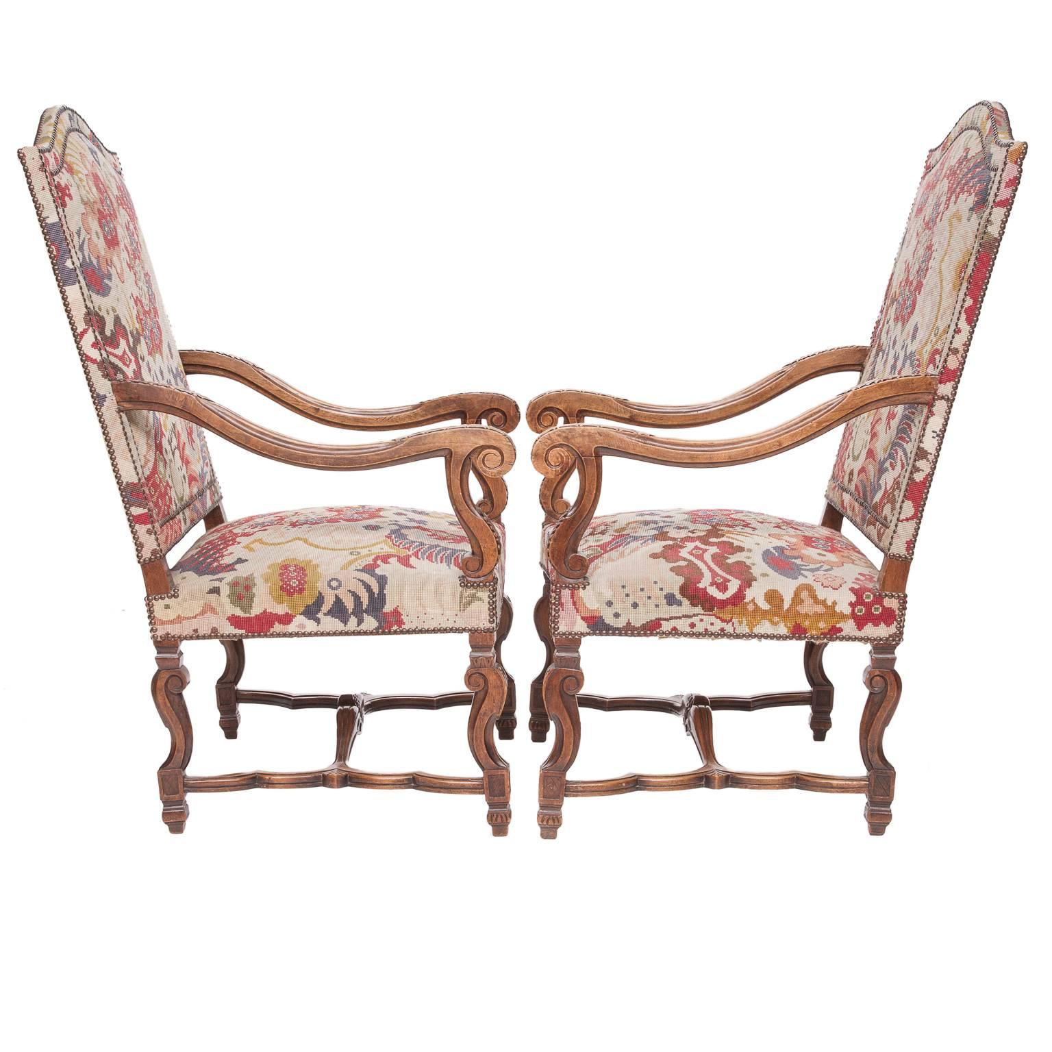 19th Century Louis XIV Style Walnut Armchairs In Excellent Condition In Hixson, TN