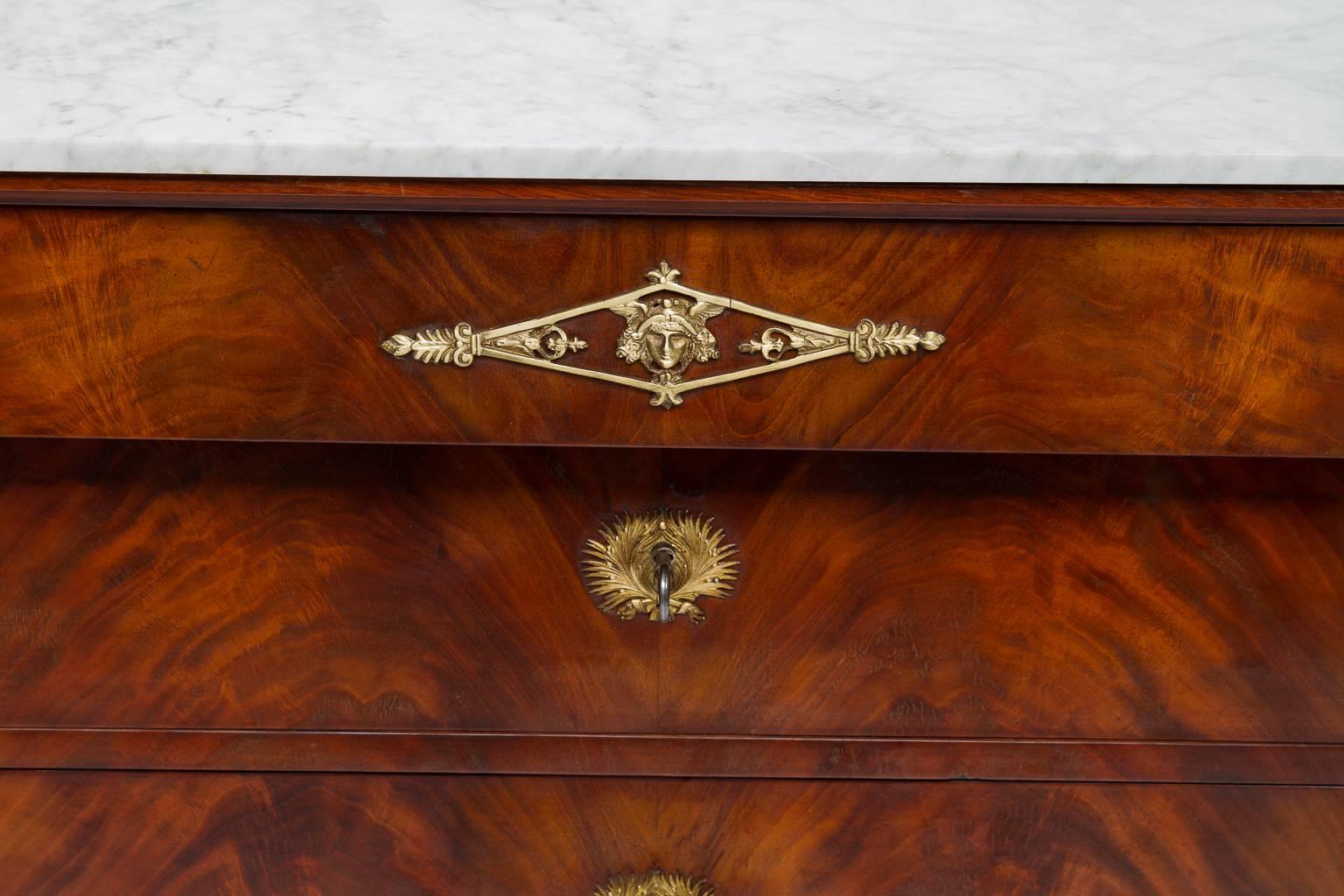 19th Century French Empire Marble-Top Commode In Excellent Condition In Hixson, TN