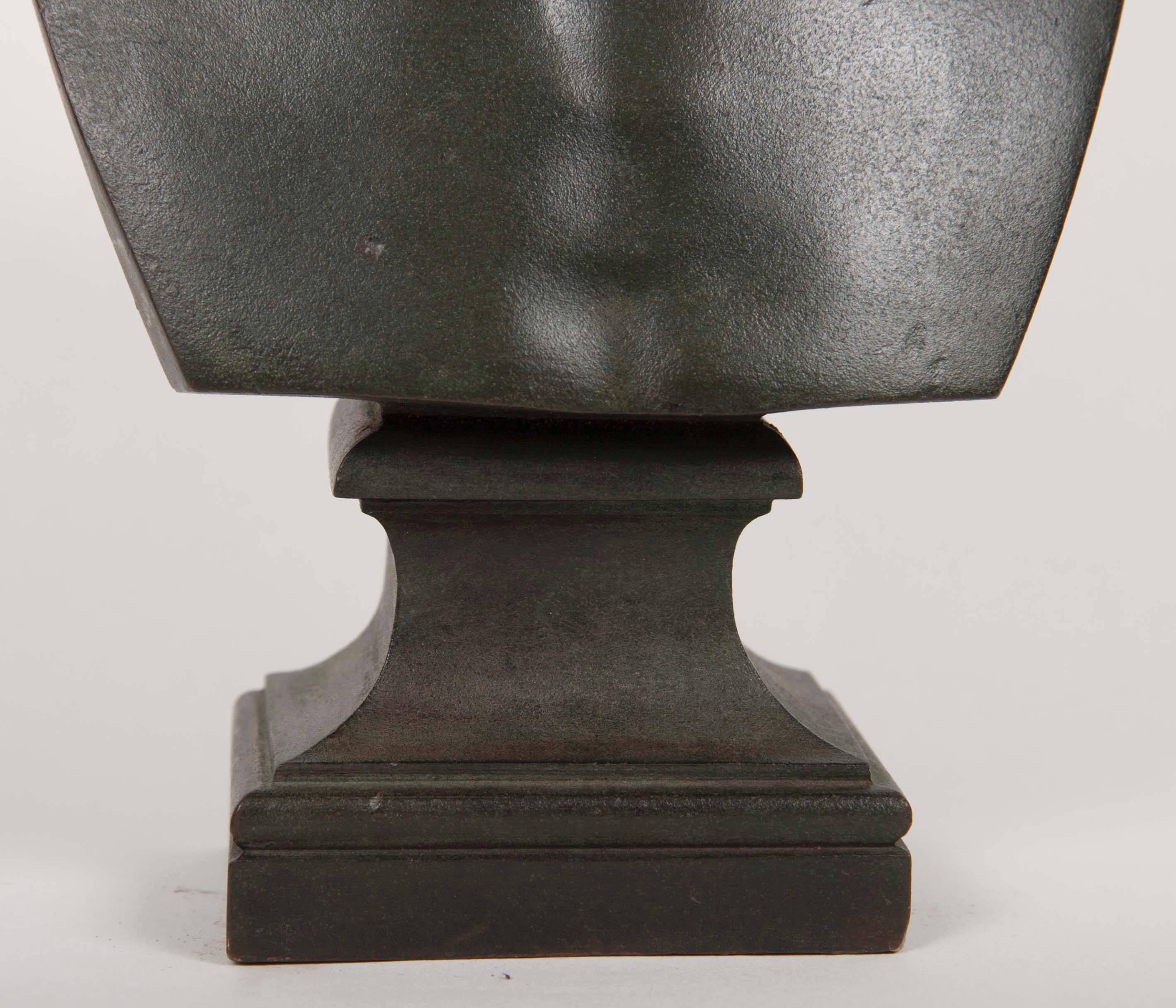 Buste de Lucius Verus Grand Tour du 19ème siècle en bronze patiné en vente 4
