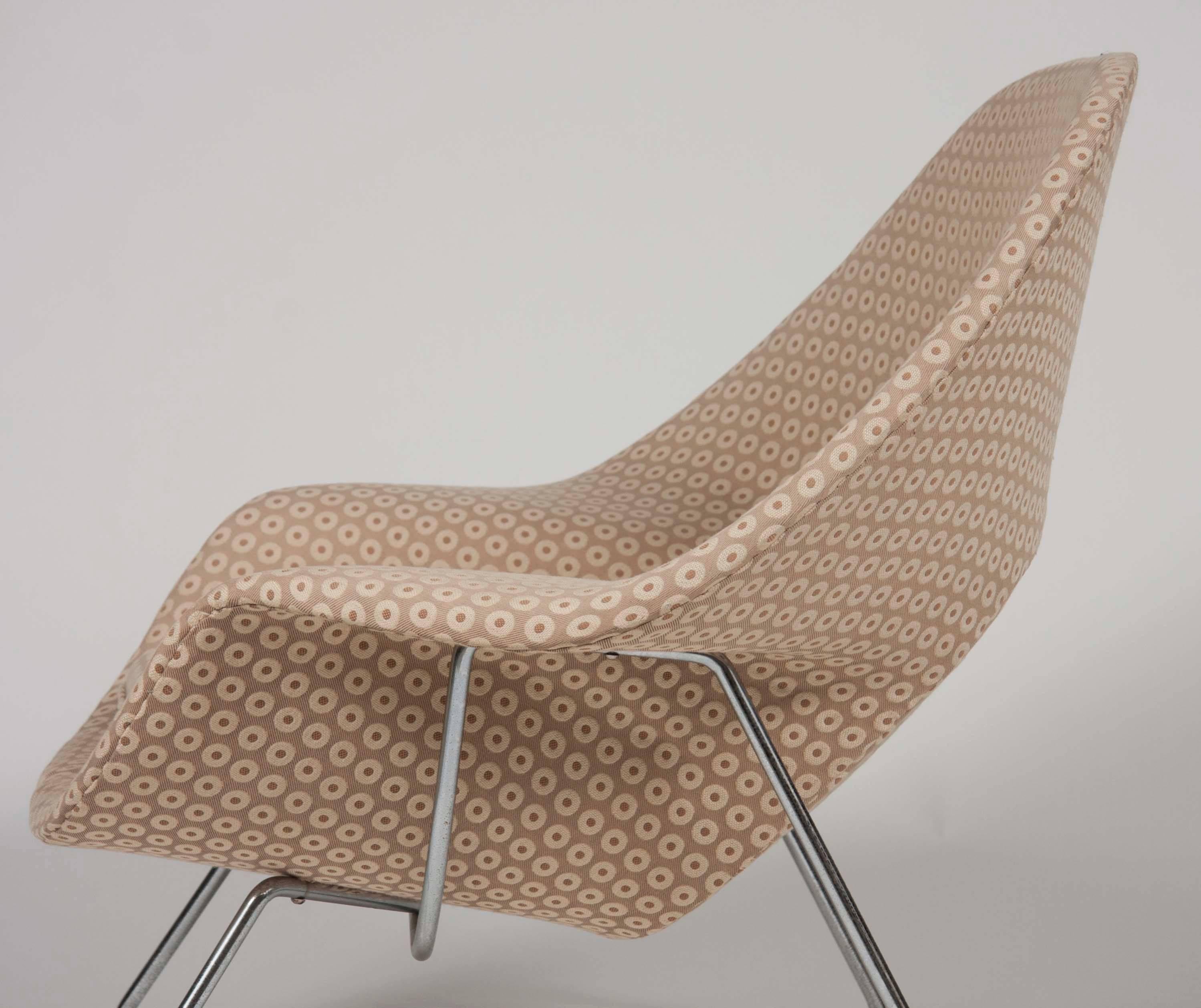Mid-20th Century Eero Saarinen Womb Chair