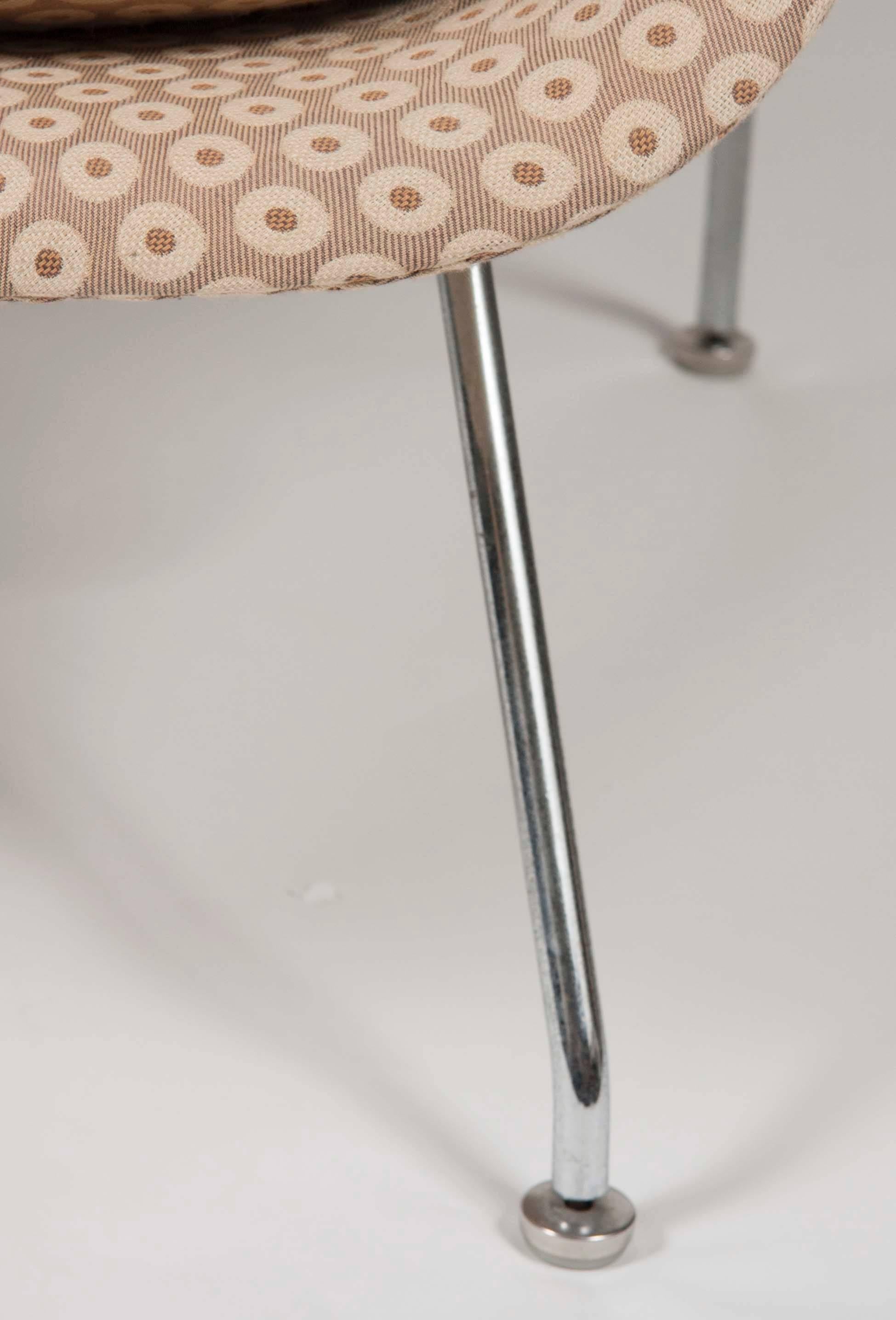 Eero Saarinen Womb Chair 1