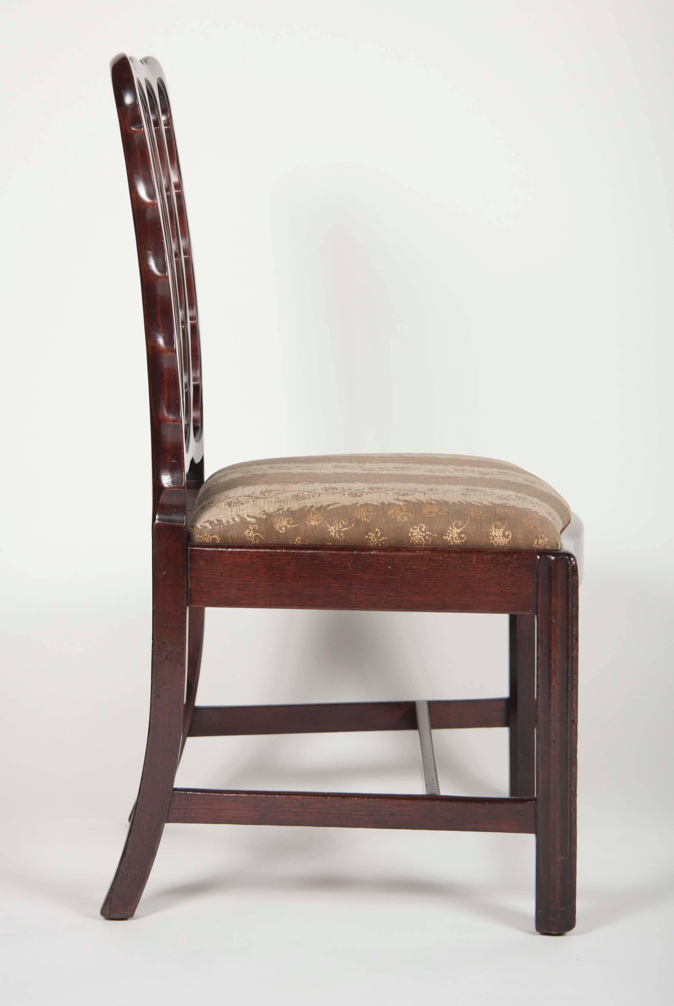 George III Period Chinese Export Padouk Side Chair In Good Condition In Stamford, CT