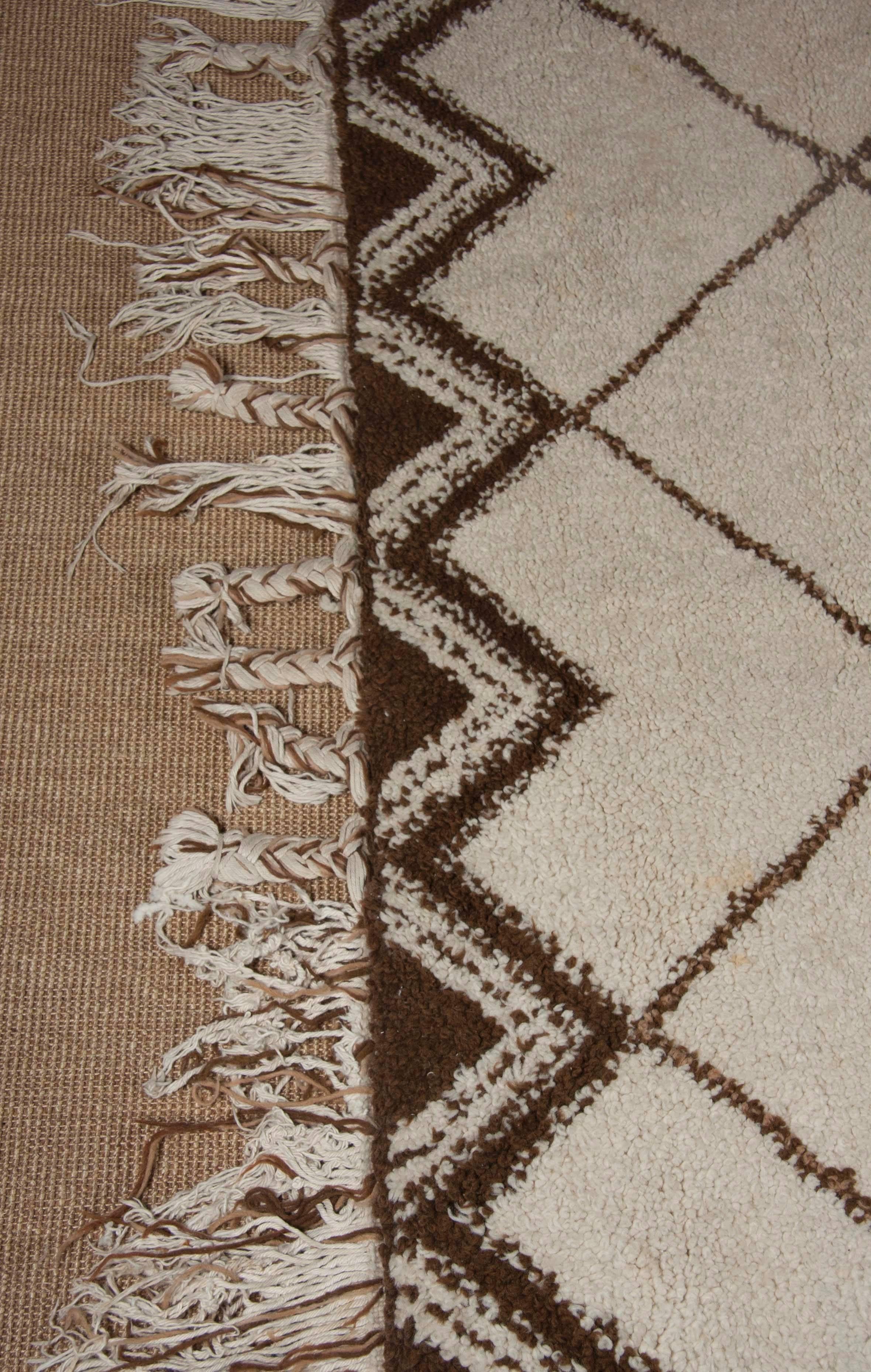 Woven Moroccan Hand Knotted Wool Rug For Sale
