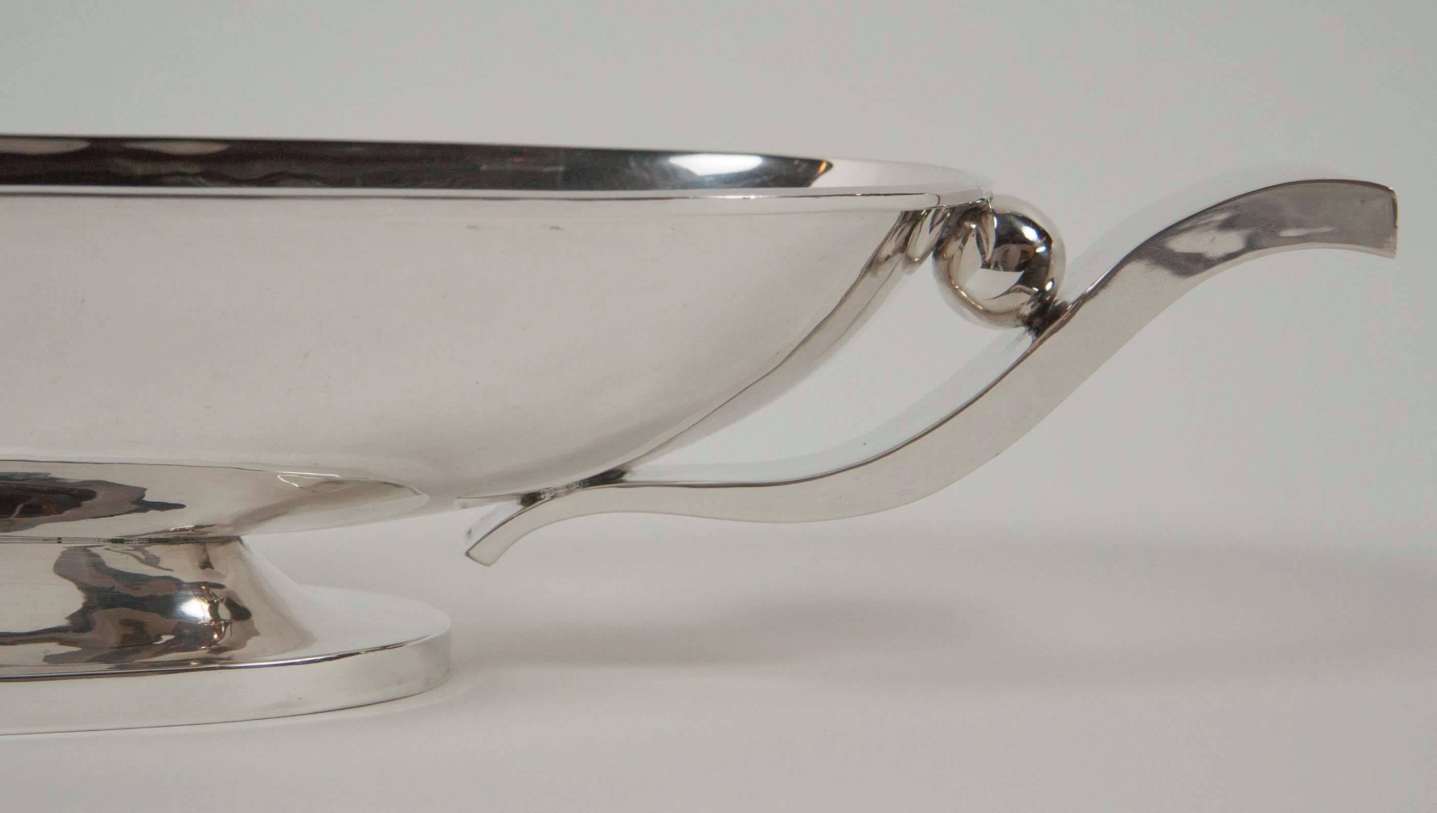 Art Deco Style Sterling Silver Centre Bowl by Tango Aceves In Excellent Condition In Stamford, CT