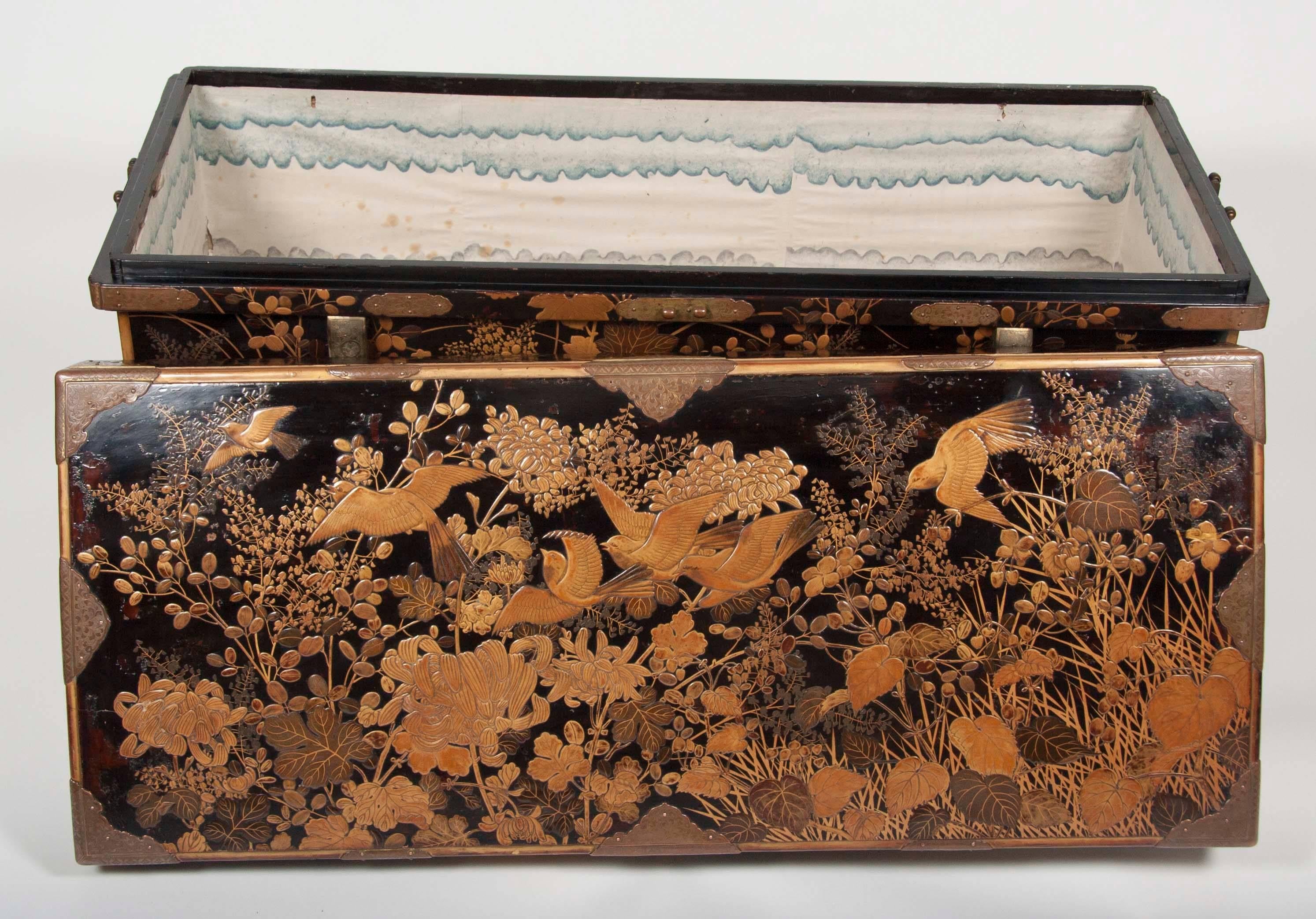 japanese lacquer chest