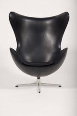 Arne Jacobsen Egg Chair In Edelman Leather