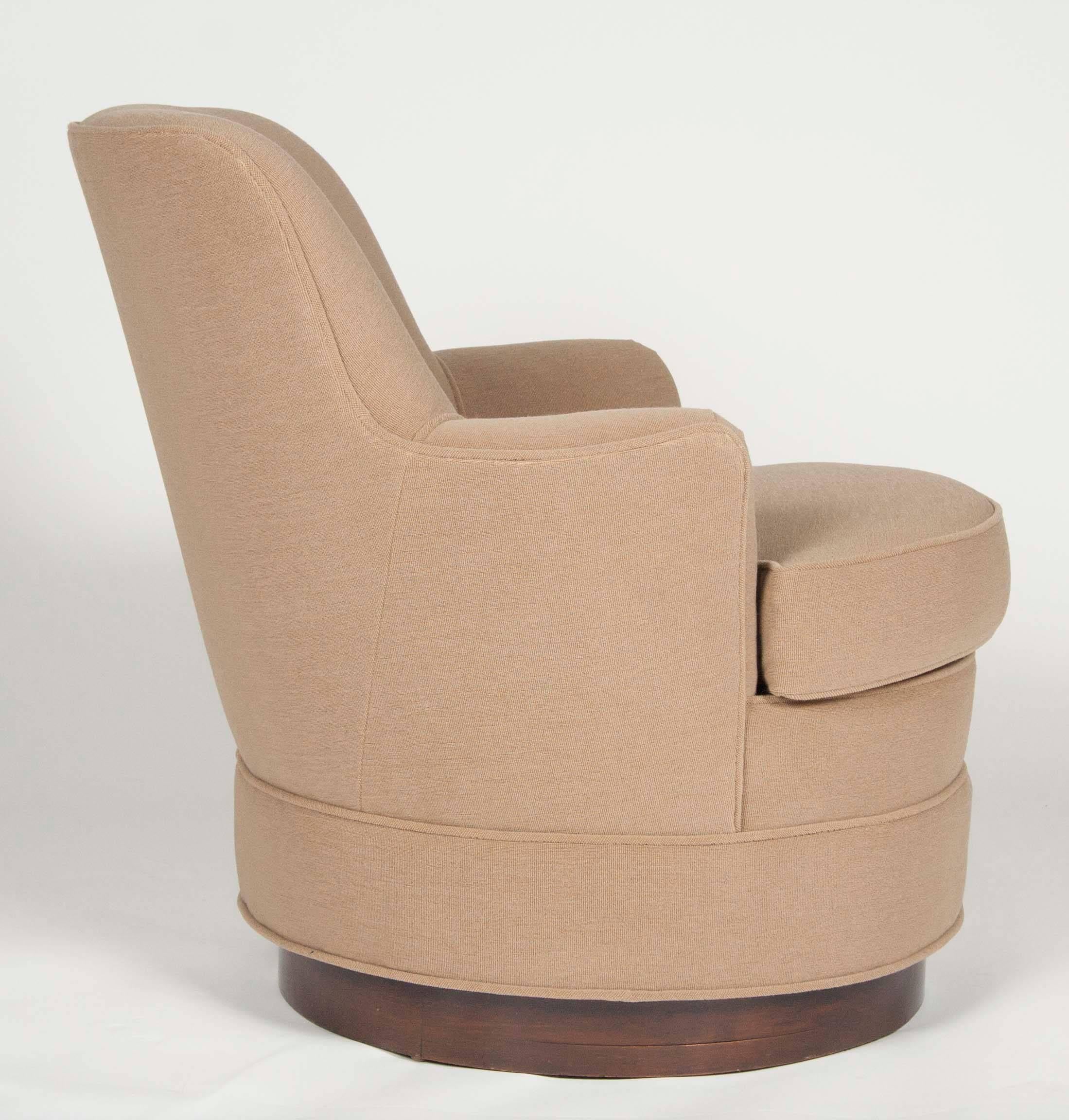Set of Mid-Century Modern Swivel Tele-Chairs by Harvey Probber 4