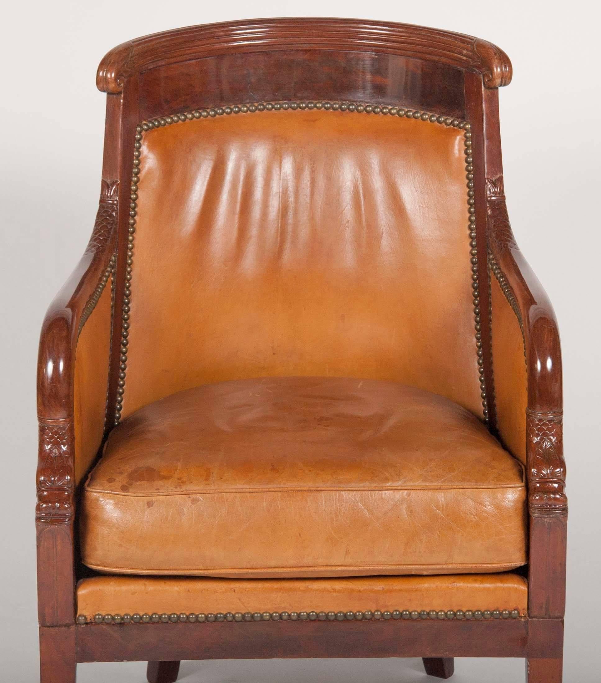 Matched Pair of Mahogany Louis Philippe Bergères In Good Condition In Stamford, CT