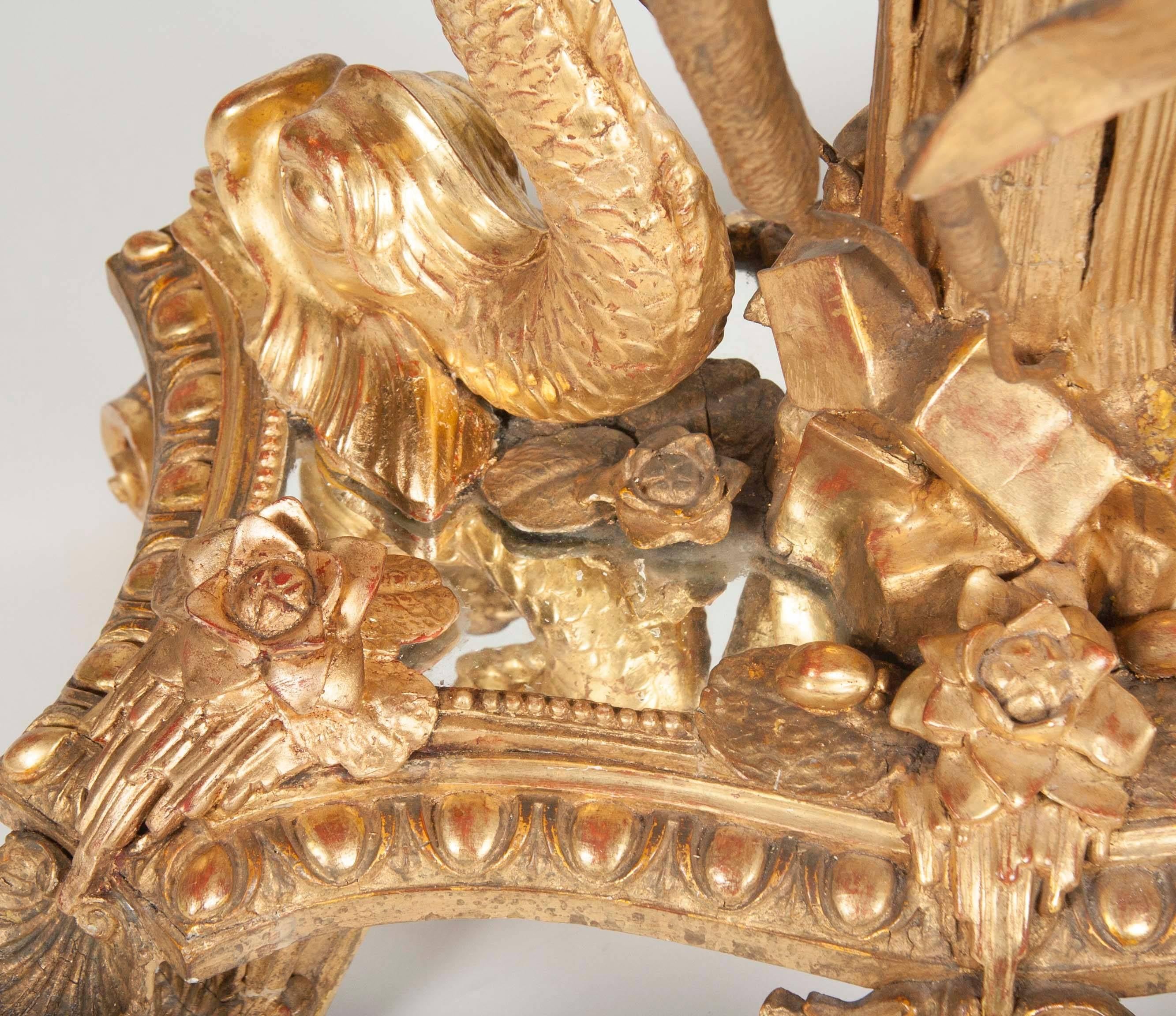 Italienische Jardiniere aus vergoldetem Holz mit Einlage aus der Belle Epoque im Angebot 1