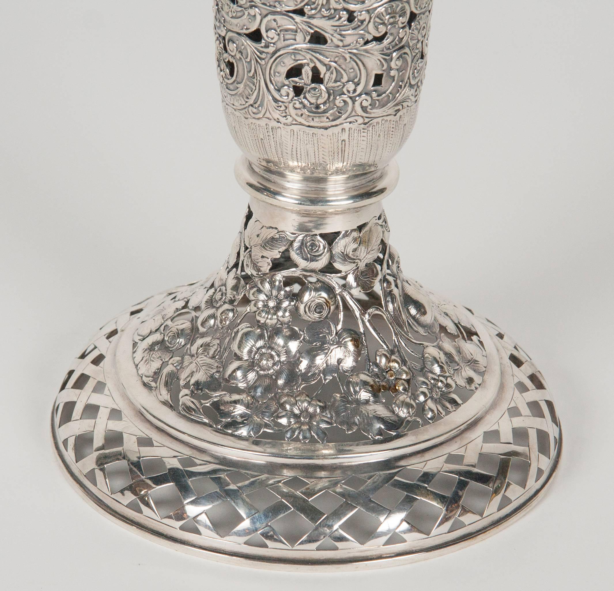 Cut Etched Crystal Vase with Silver Base In Good Condition For Sale In Stamford, CT