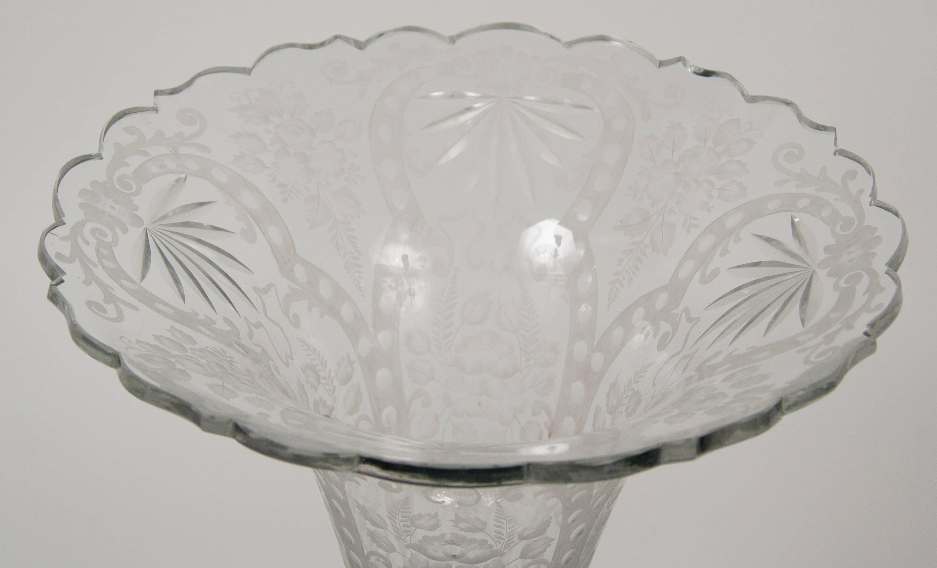 Cut Etched Crystal Vase with Silver Base For Sale 2