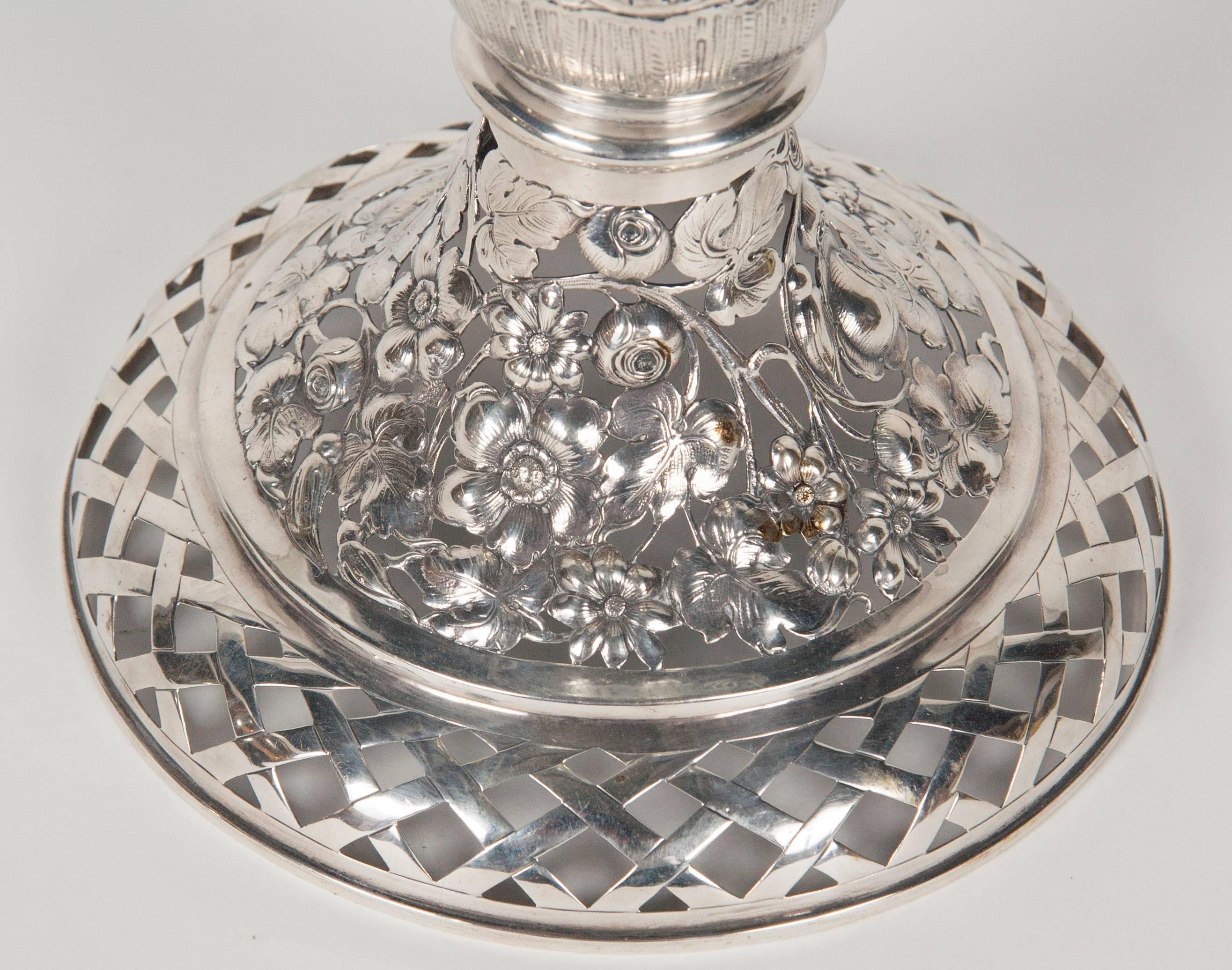 Cut Etched Crystal Vase with Silver Base For Sale 3