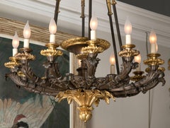 Napoleonischer Zwölf-Licht-Kronleuchter aus palastartiger D'Ore- und patinierter Bronze