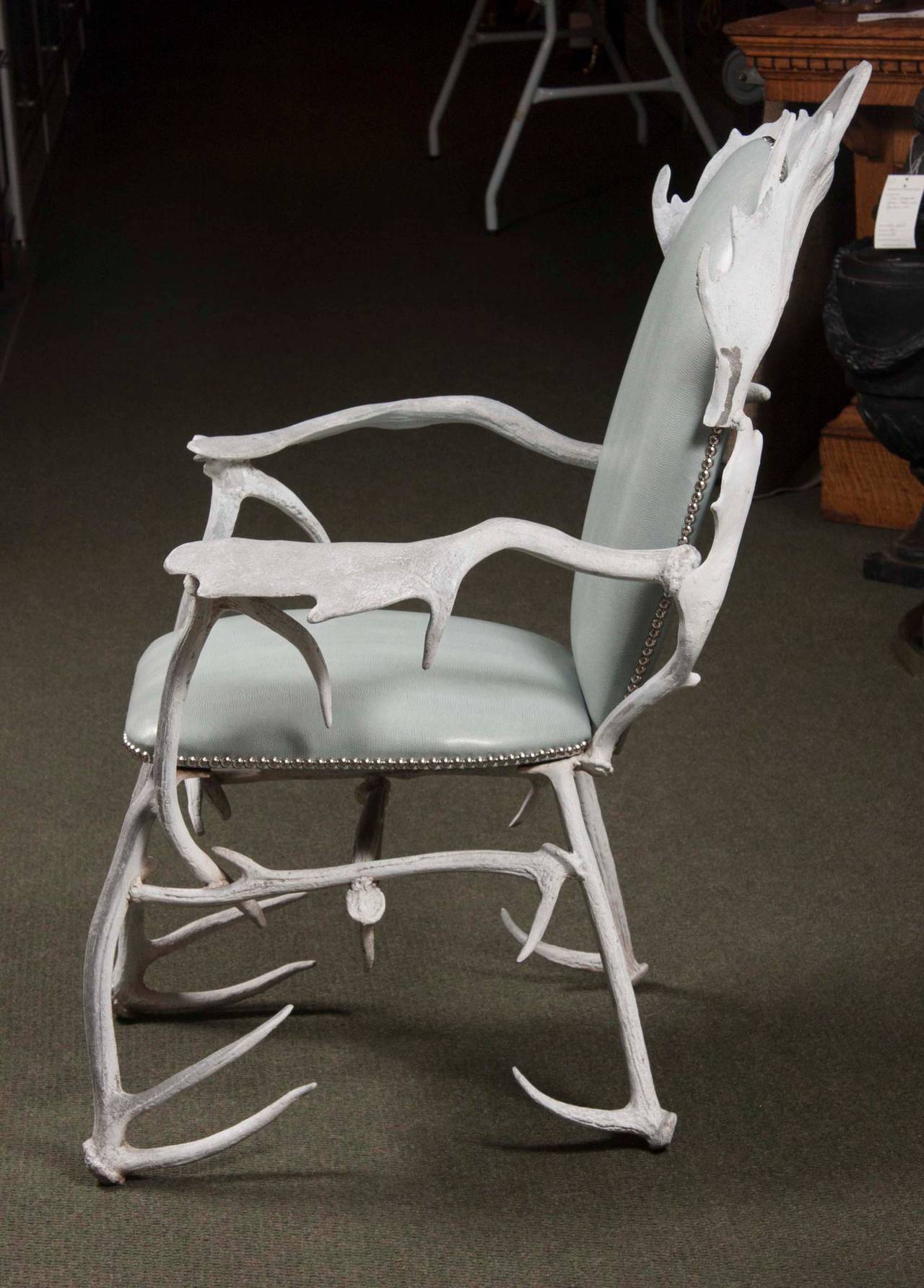 Artisanat Arthur Court Chaises en aluminium à motif de bois de cerf