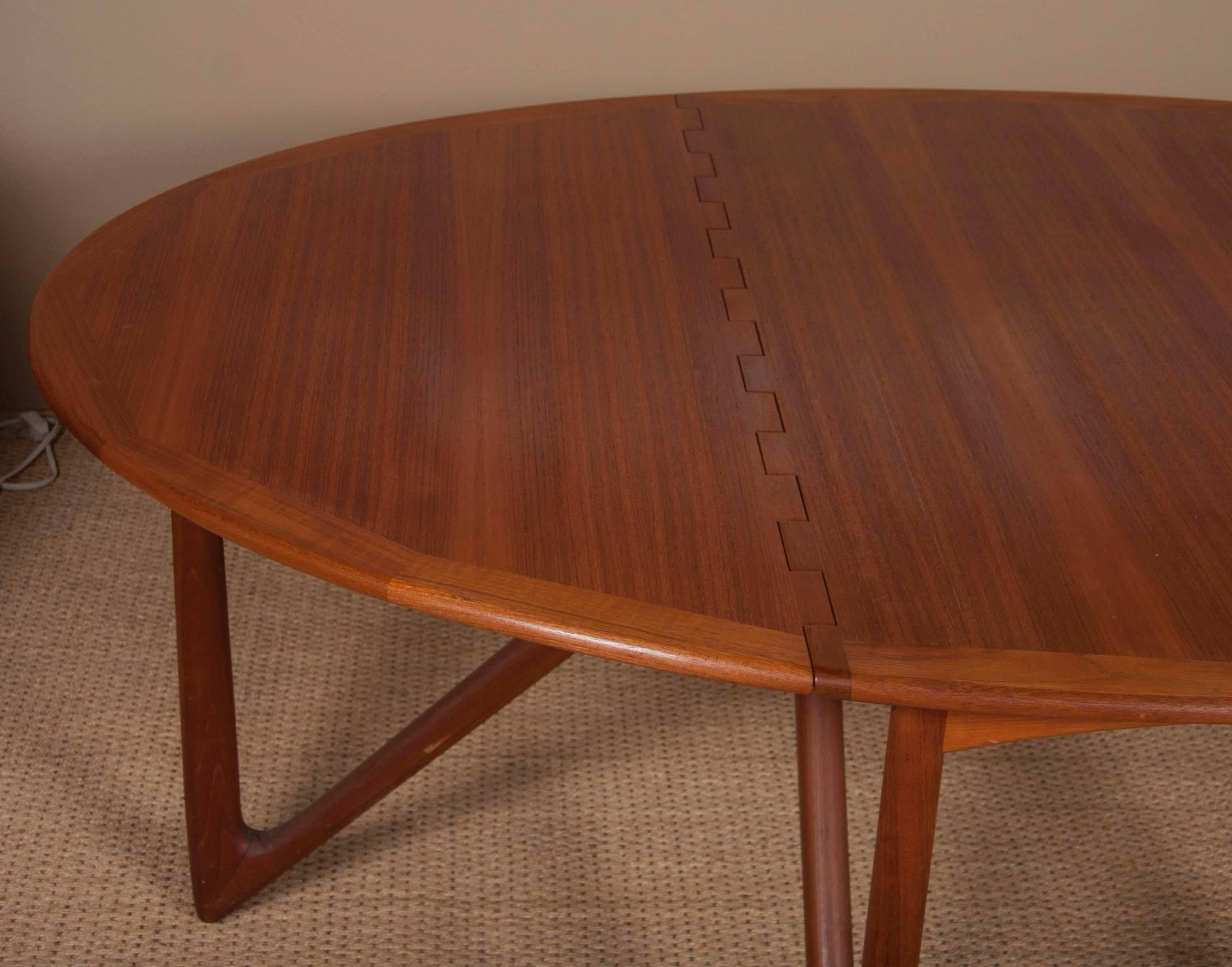 Kurt Ostervig for Jason Mobler Dining Table In Good Condition In Stamford, CT