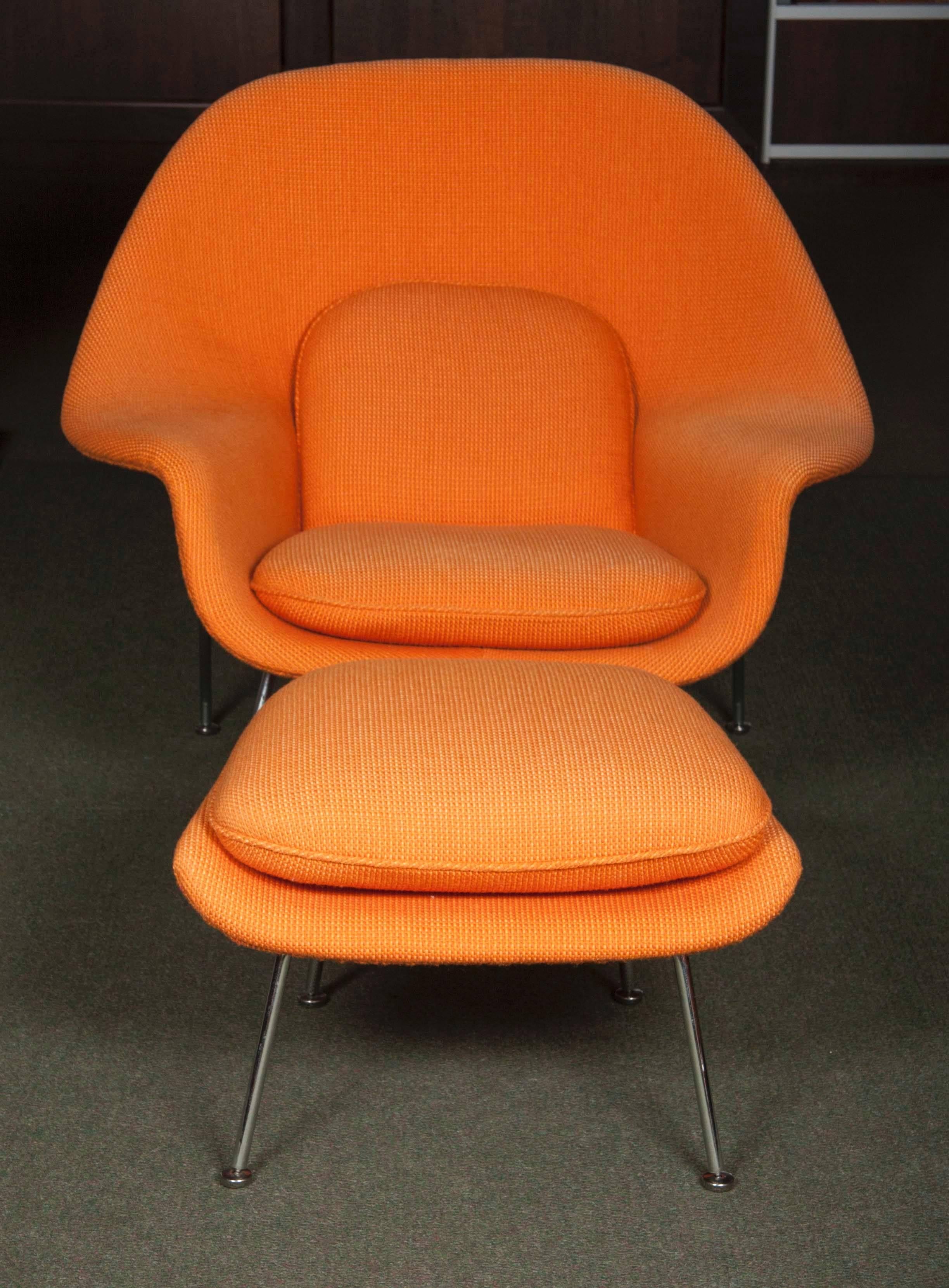 American Eero Saarinen 'Womb' Chair and Ottoman for Knoll