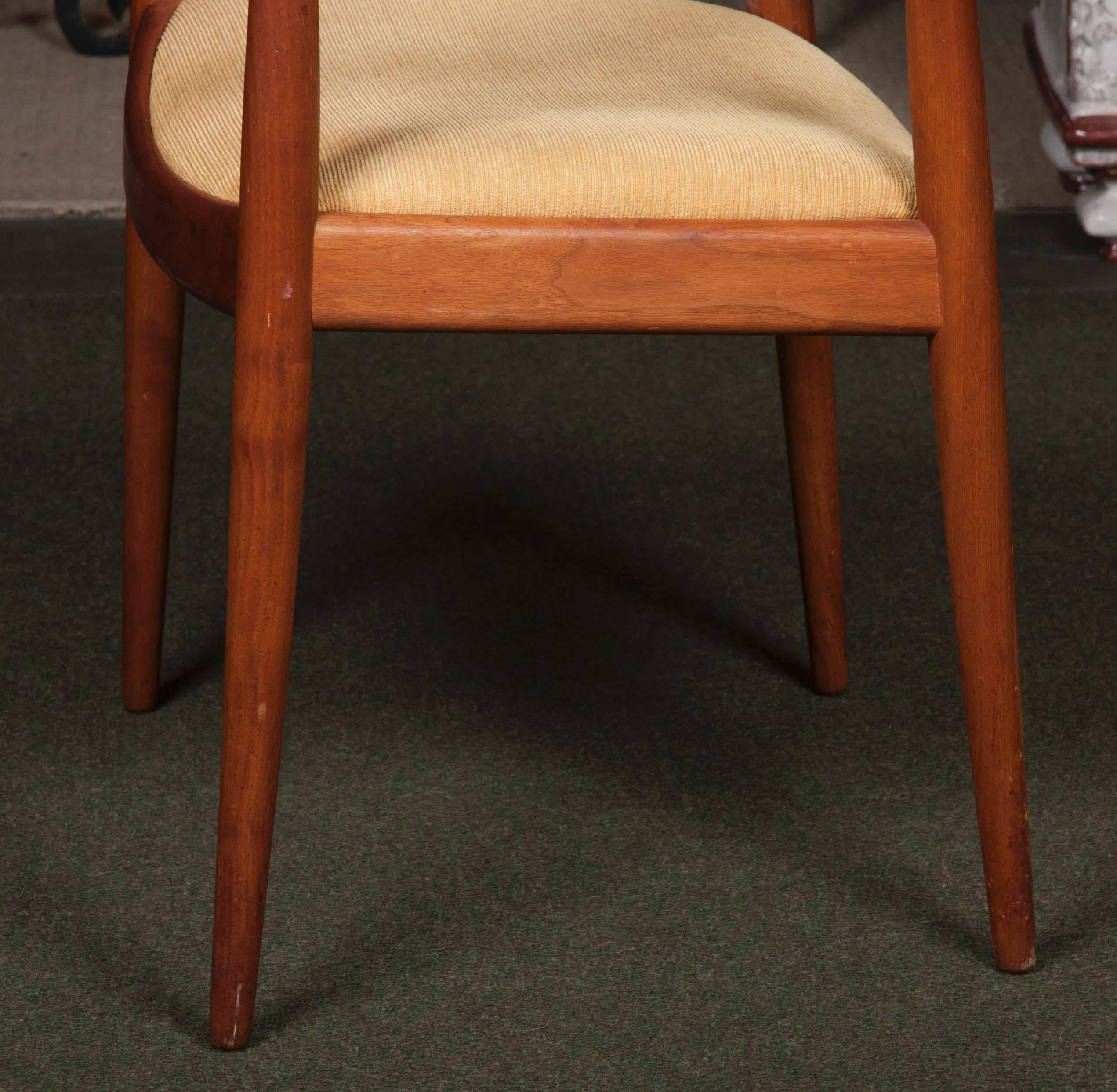 20th Century Pair of Teak Hans Wegner Armchairs