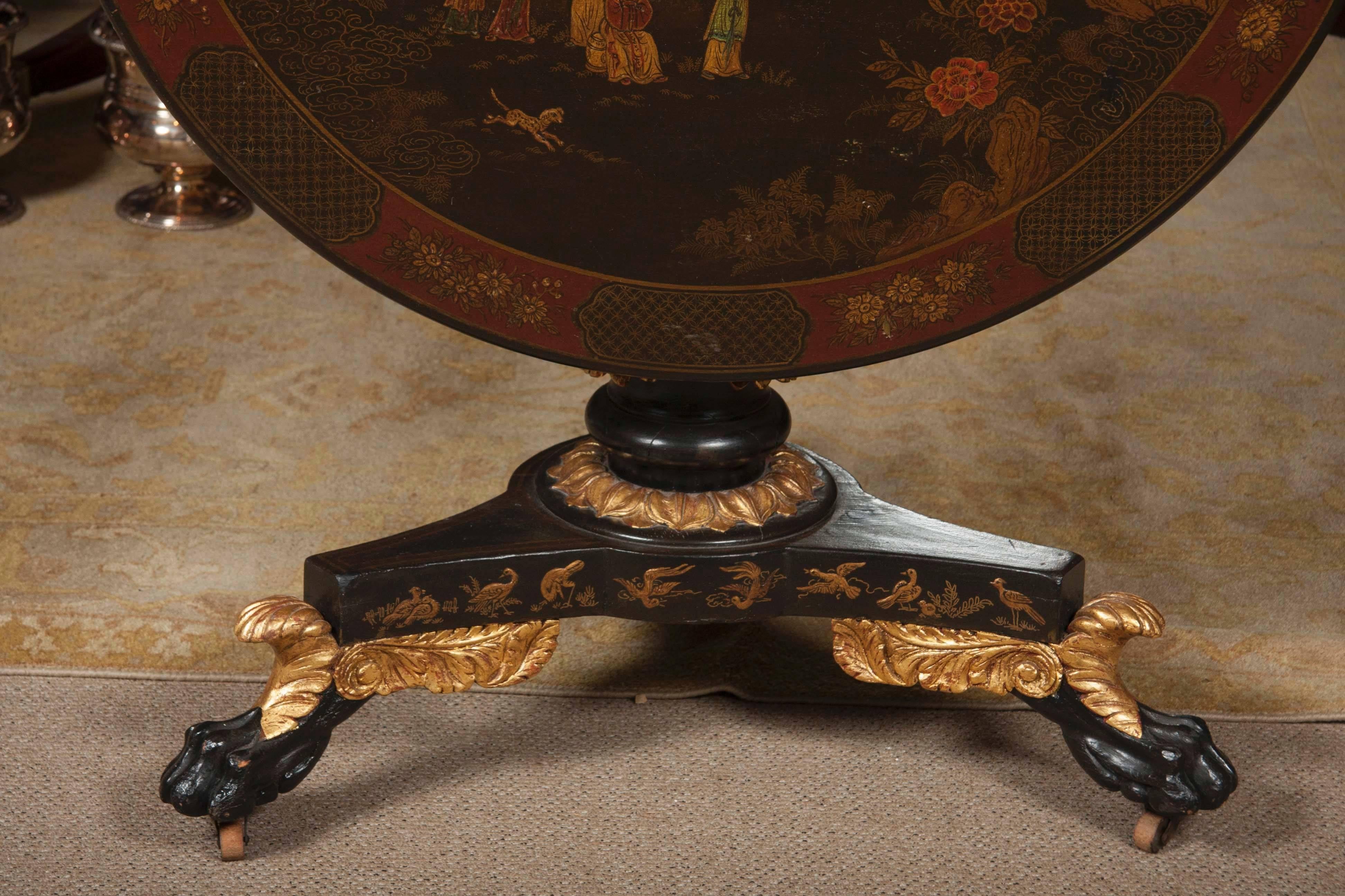 Japanned and Parcel-Gilt Regency Style Tilt-Top Table For Sale 4