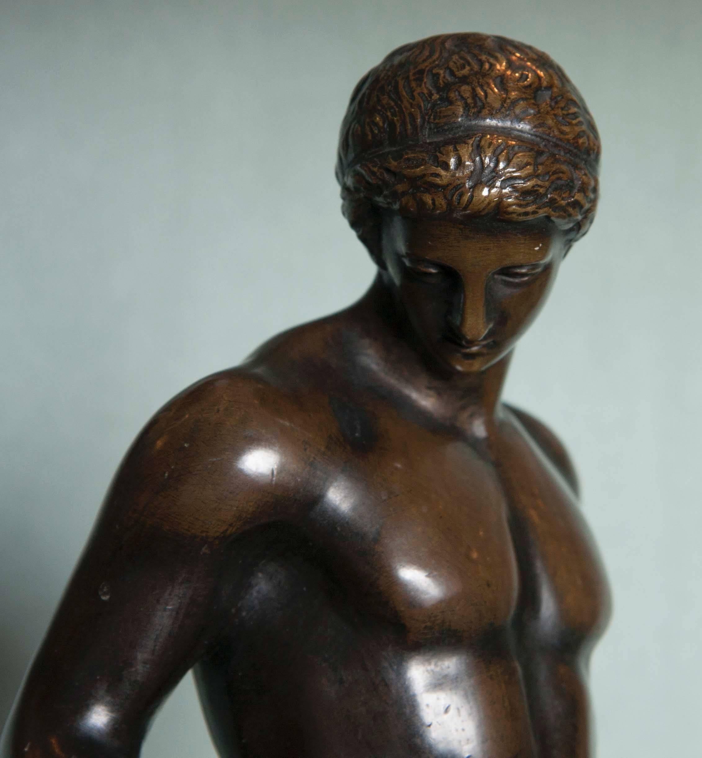 Grand Tour Patinated Bronze Sculpture of a Discus Thrower 2