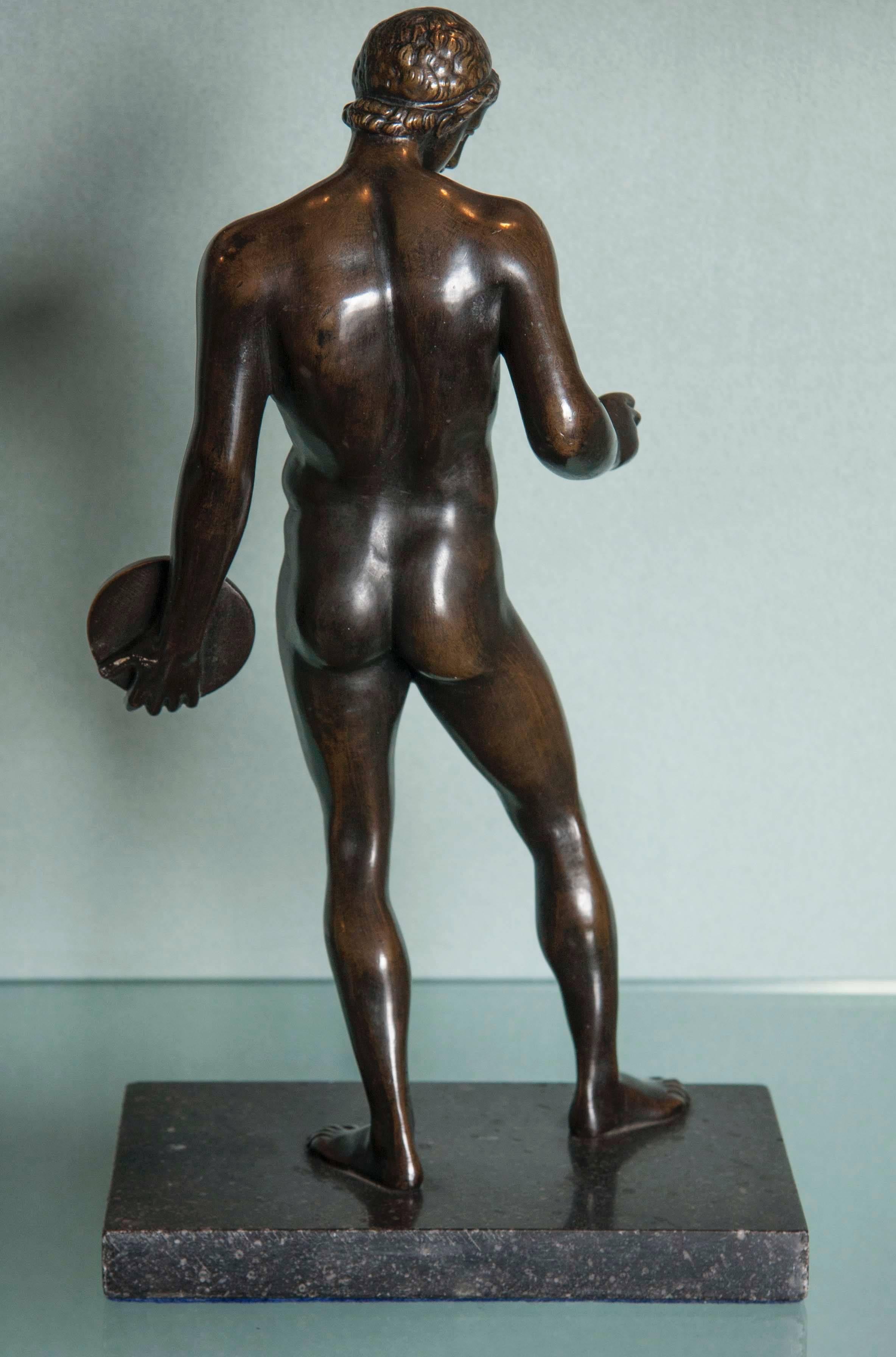European Grand Tour Patinated Bronze Sculpture of a Discus Thrower