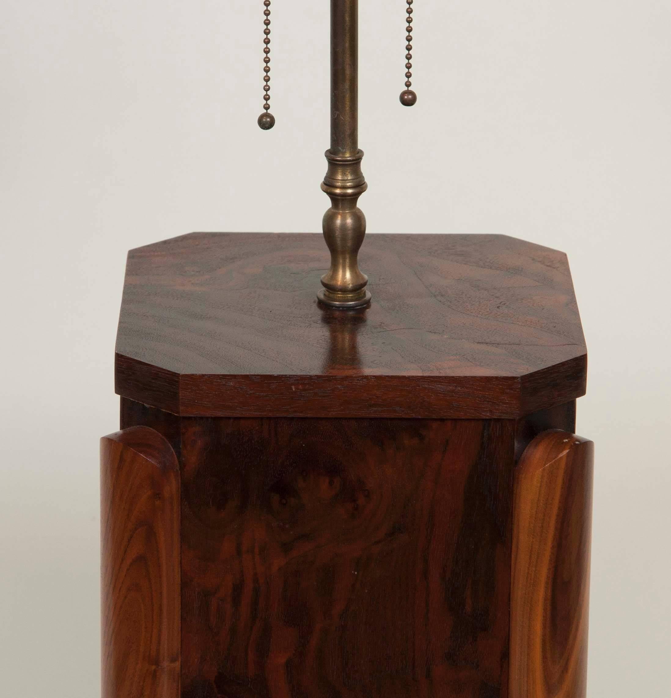 Large Craftsman Burled Mahogany Table Lamp In Good Condition For Sale In Stamford, CT