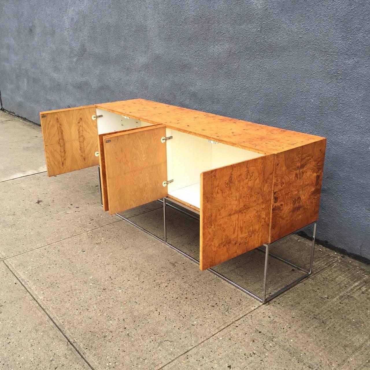 Milo Baughman for Thayer Coggin Sideboard/Credenza in Bookmatched Olive Burlwood In Excellent Condition In Stamford, CT