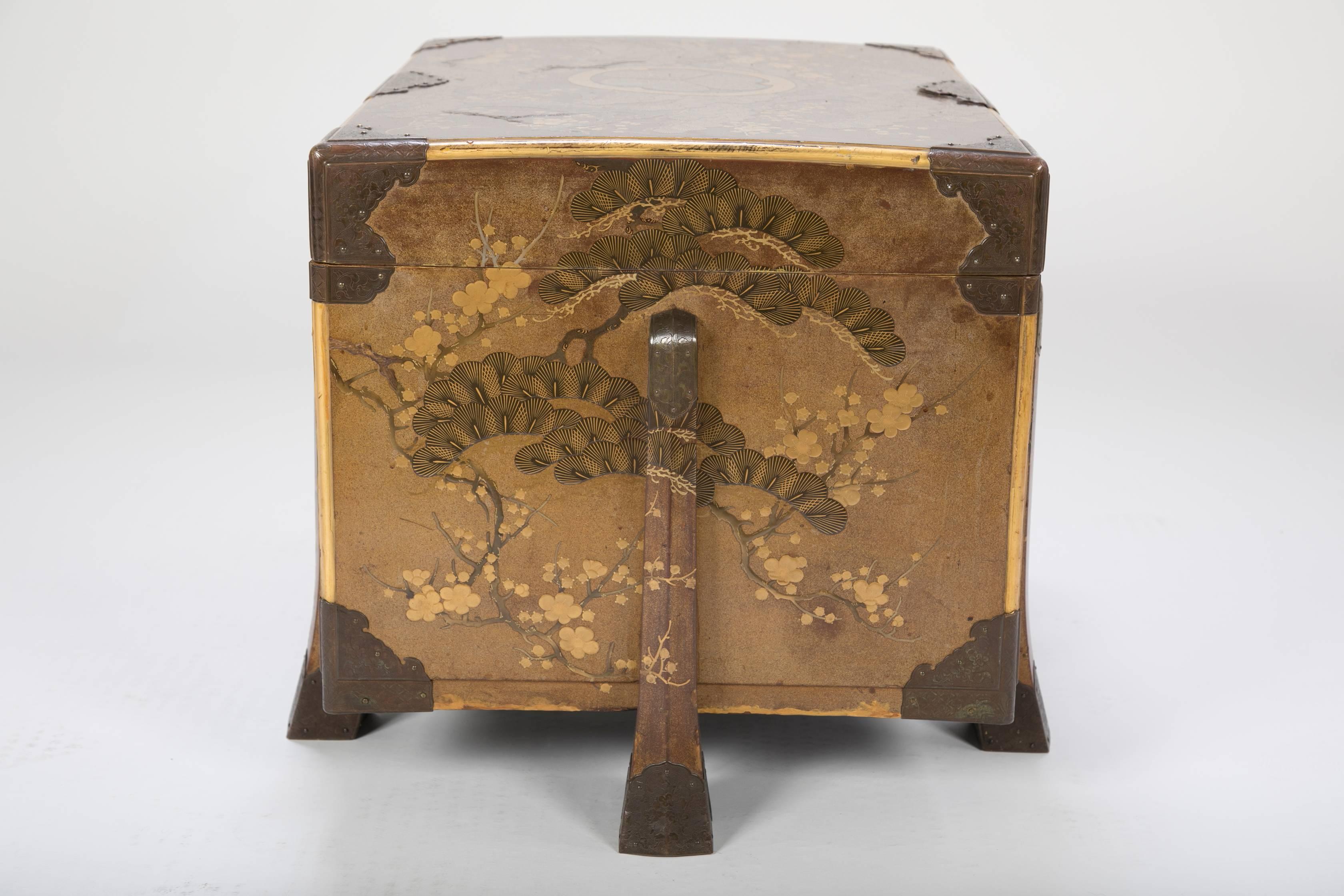 Japanese Gilt and Lacquered Karabitsu (Trunk) with Lotus Leaf Mon 1