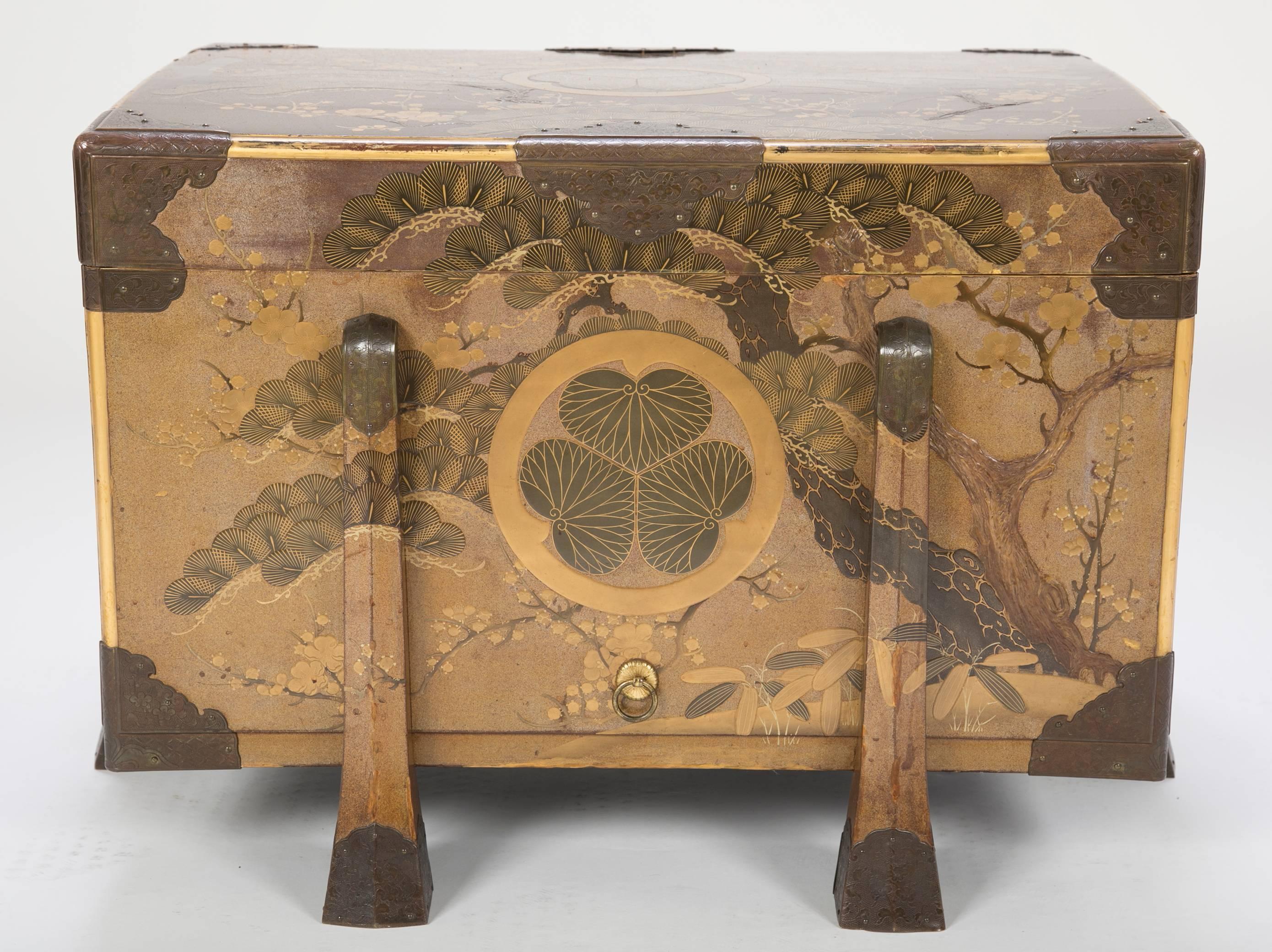 Pine Japanese Gilt and Lacquered Karabitsu (Trunk) with Lotus Leaf Mon