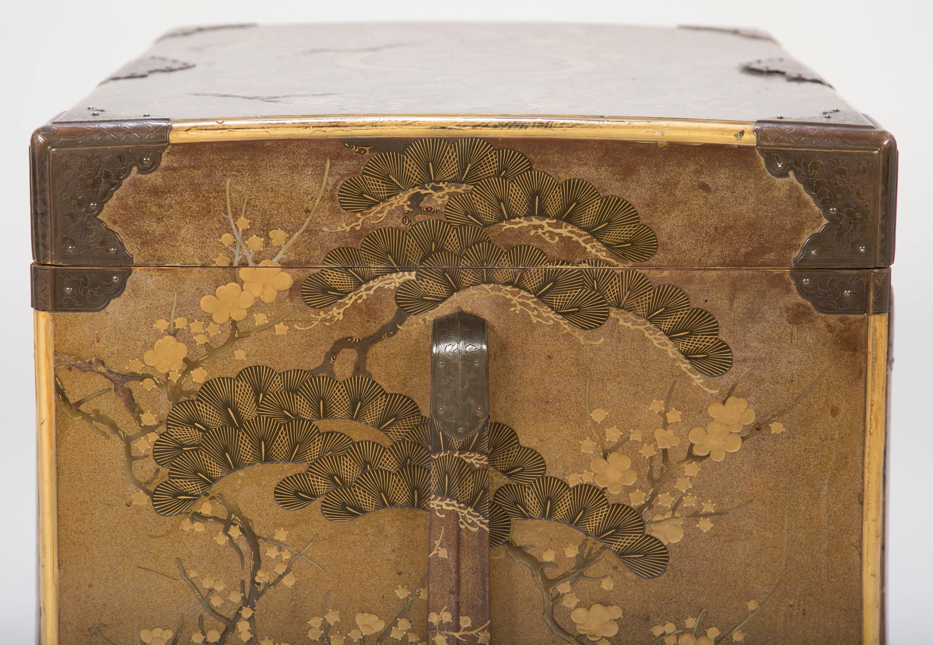 Japanese Gilt and Lacquered Karabitsu (Trunk) with Lotus Leaf Mon 2