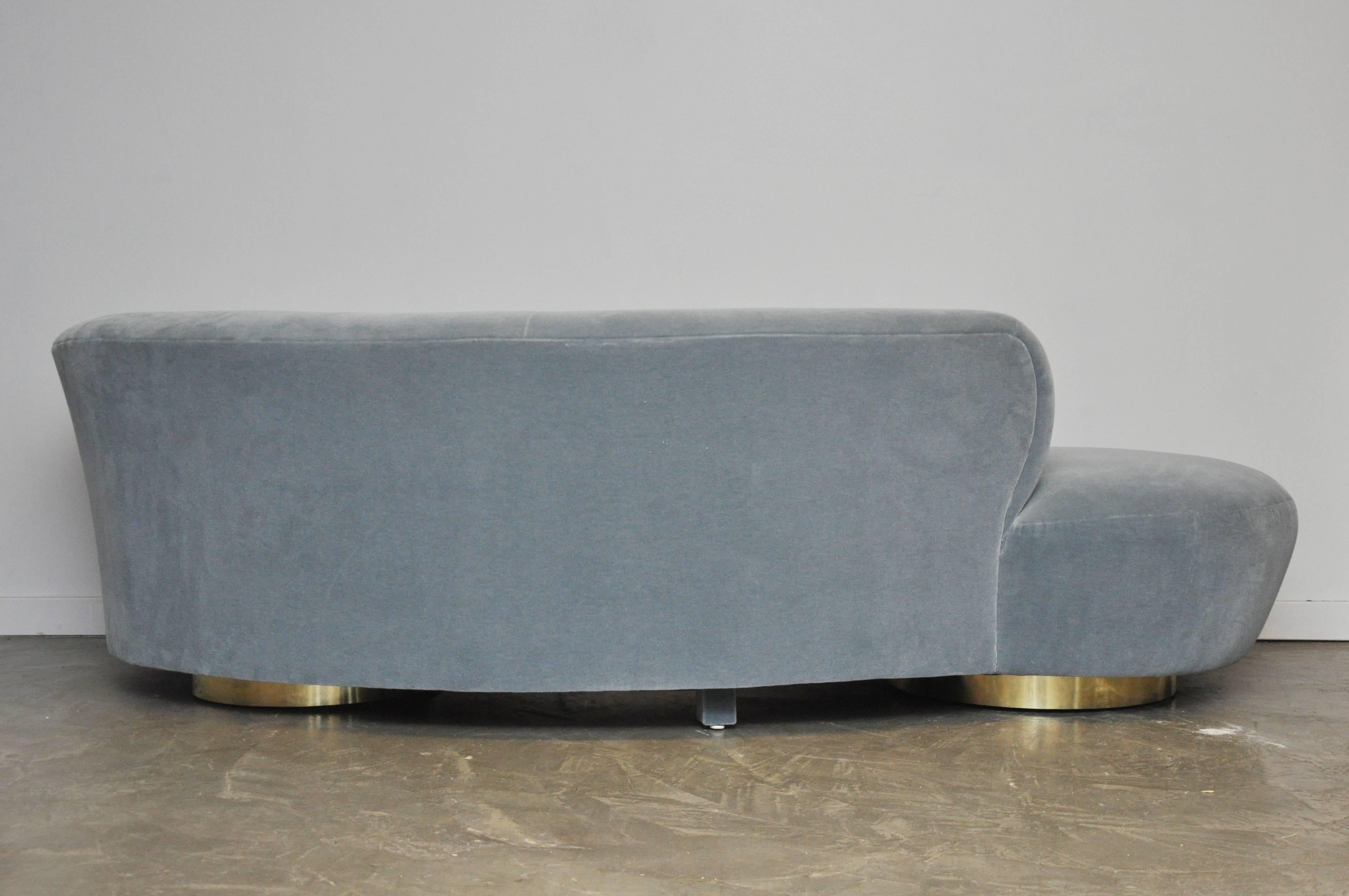 Mid-Century Modern Vladimir Kagan Style Serpentine Cloud Sofa on Brass Bases