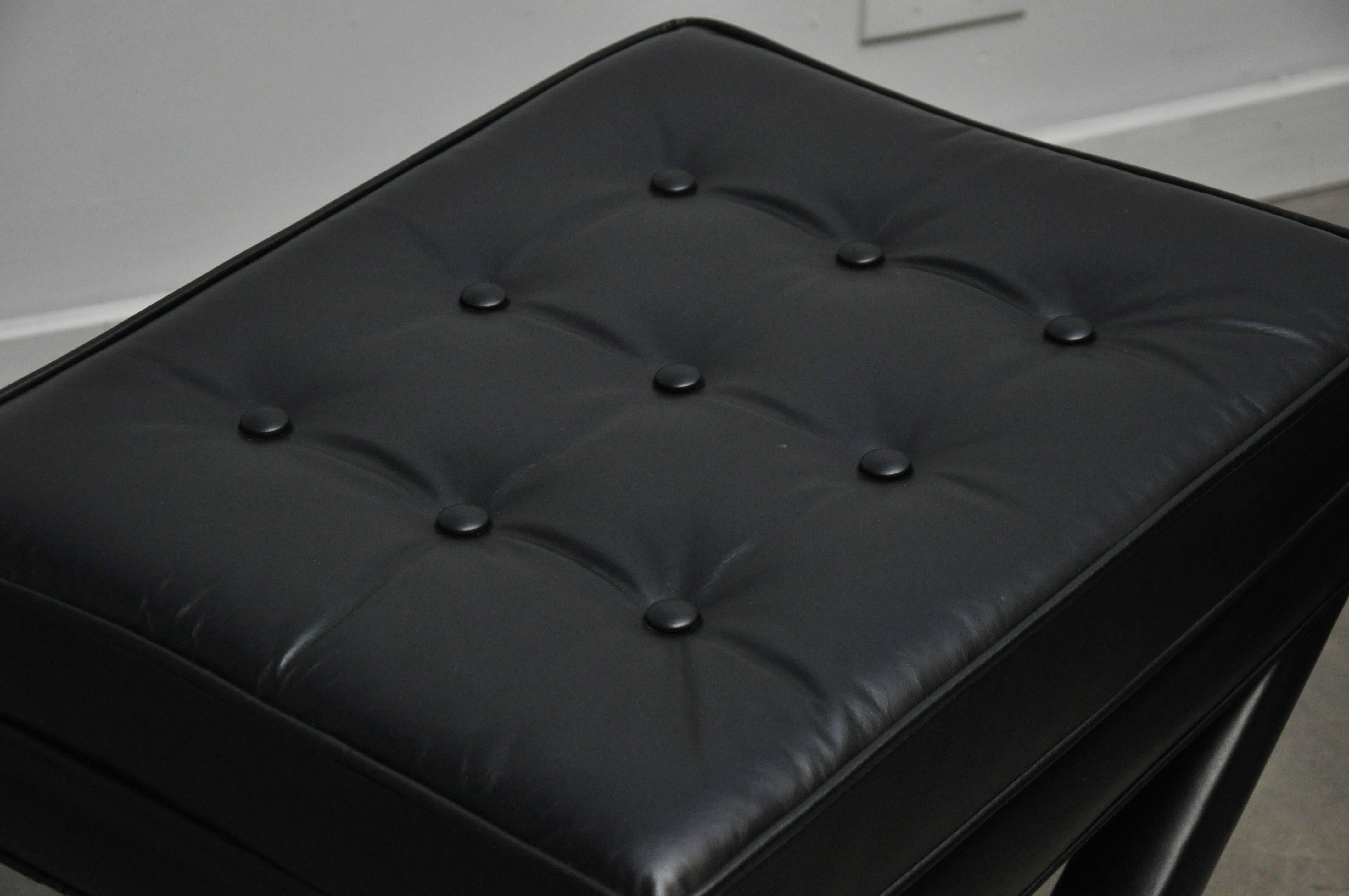 leather x base stool