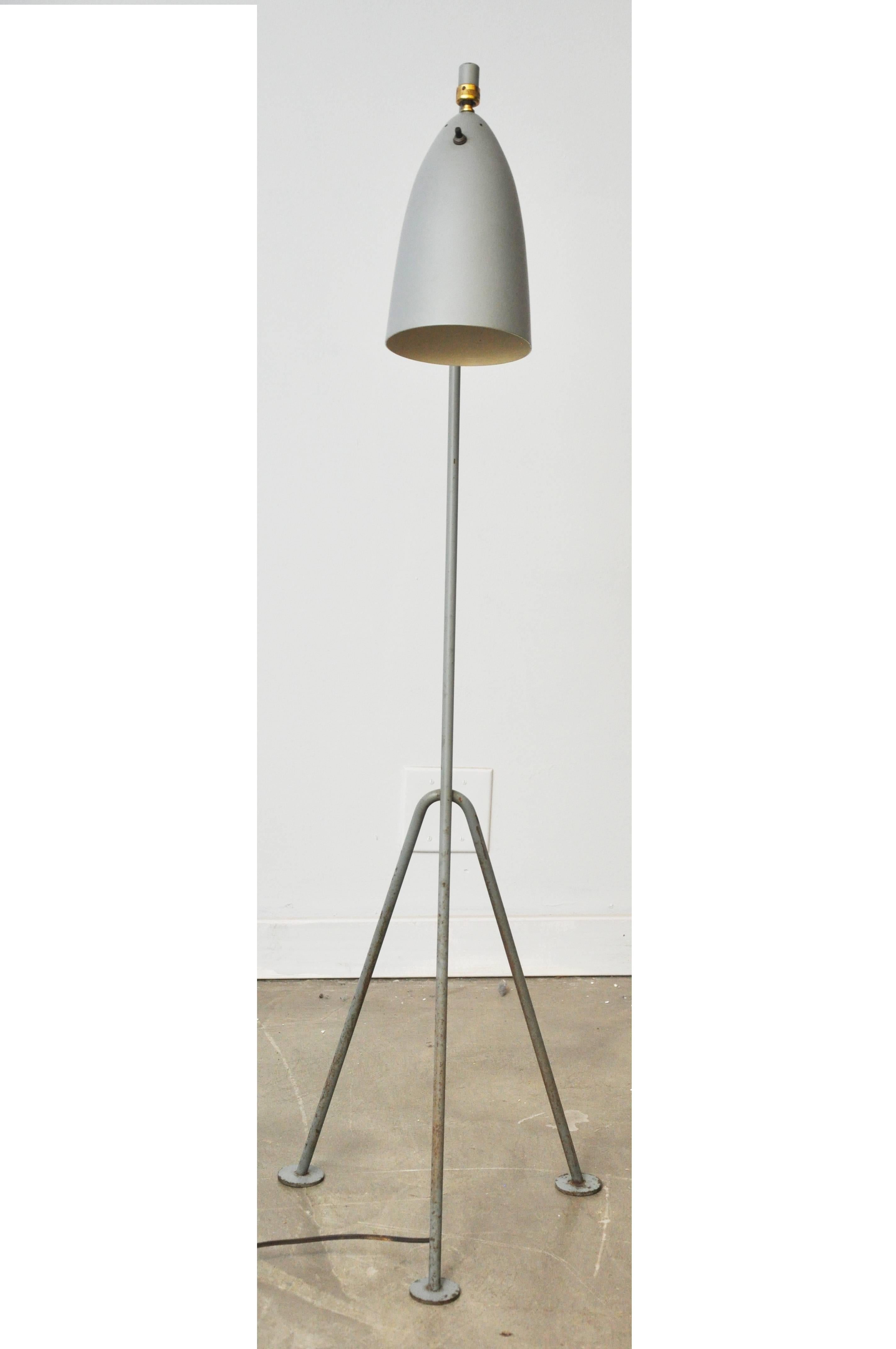 Greta M. Grossman for Ralph O. Smith, circa 1947. Lamp has original fog grey enamel with nice patina/signs of age. Lamp has now been rewired and ready for daily use.