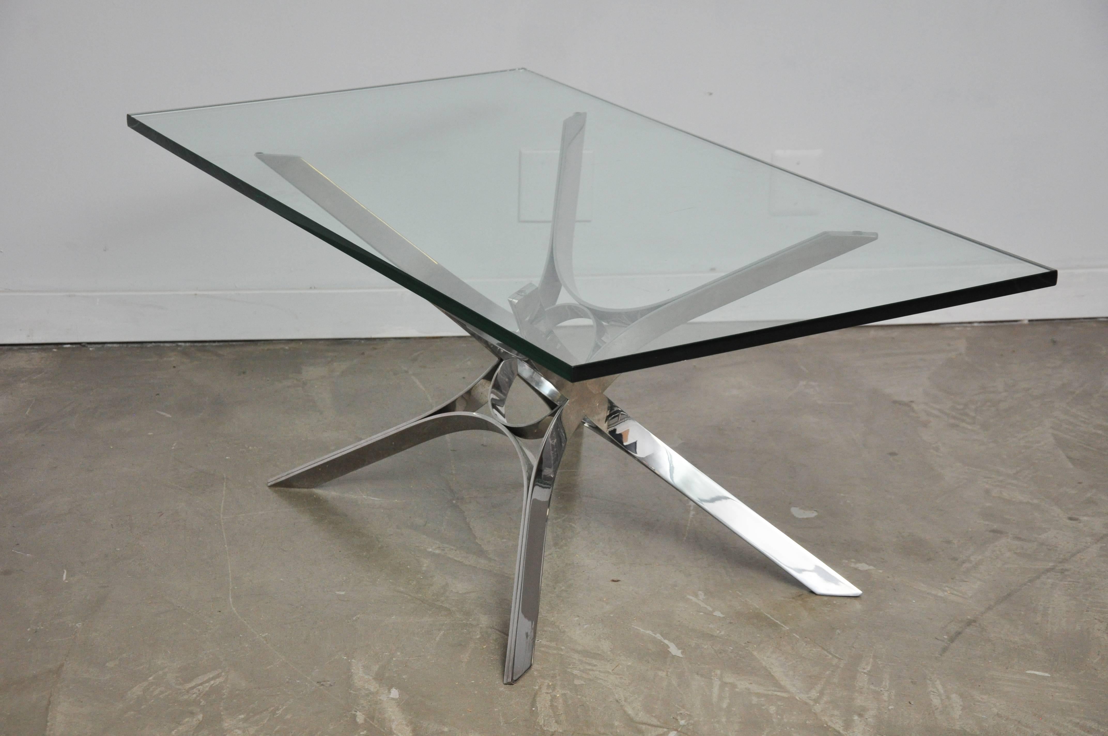 Sculptural Chrome Coffee Table by Roger Sprunger for Dunbar In Excellent Condition In Chicago, IL