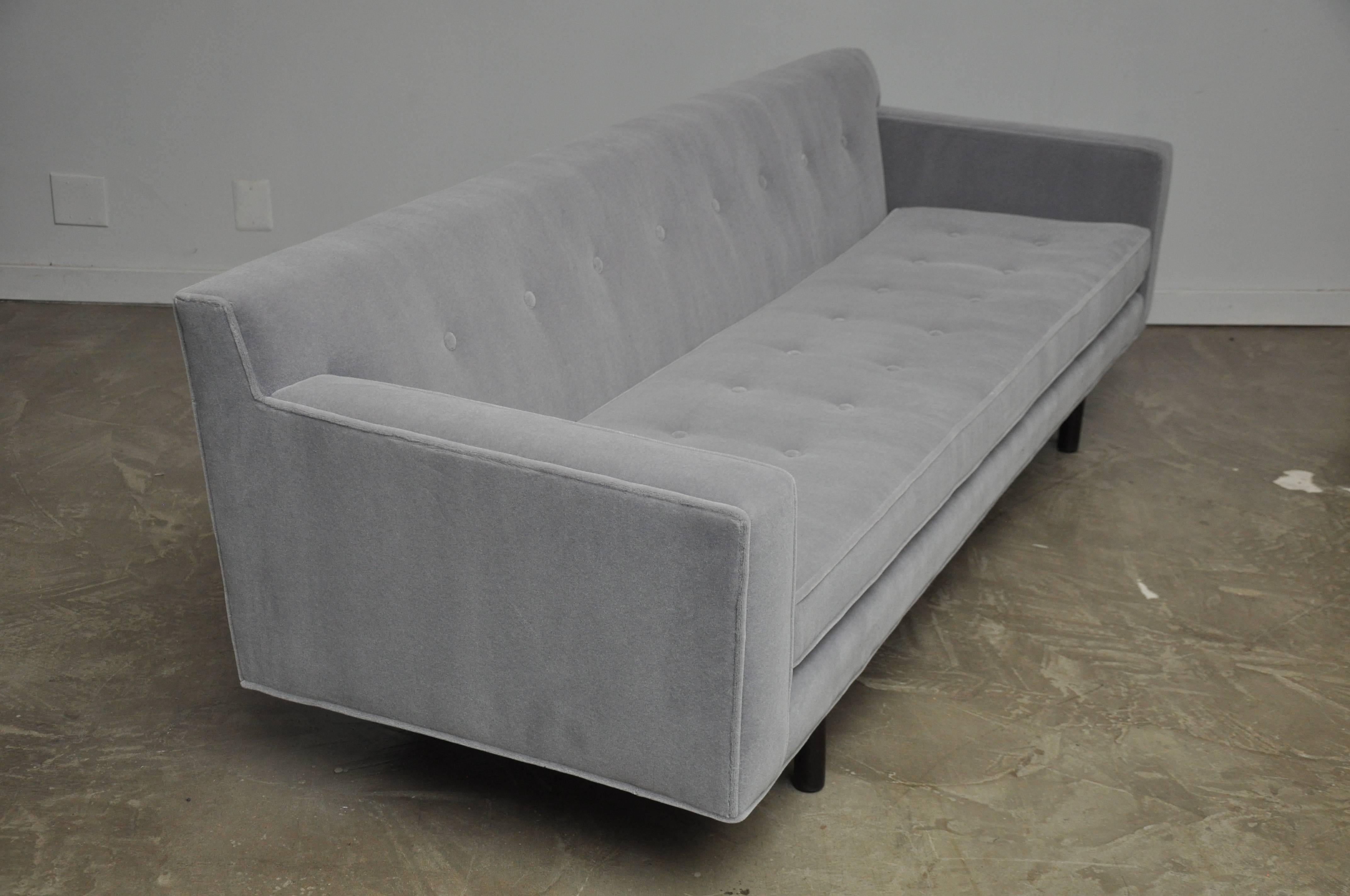 Dunbar Sofa by Edward Wormley In Excellent Condition In Chicago, IL