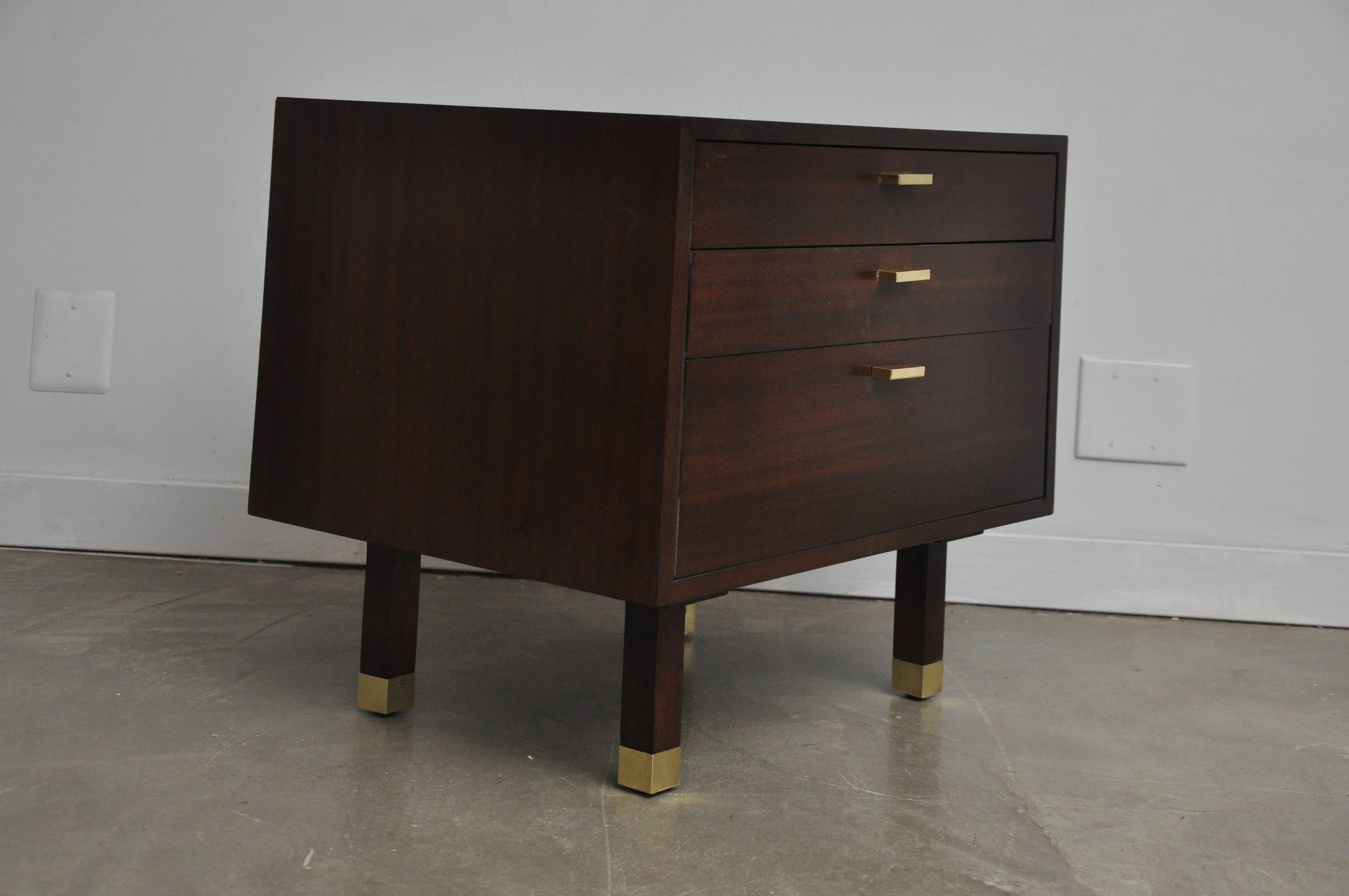 Harvey Probber Nightstand End Table In Excellent Condition In Chicago, IL