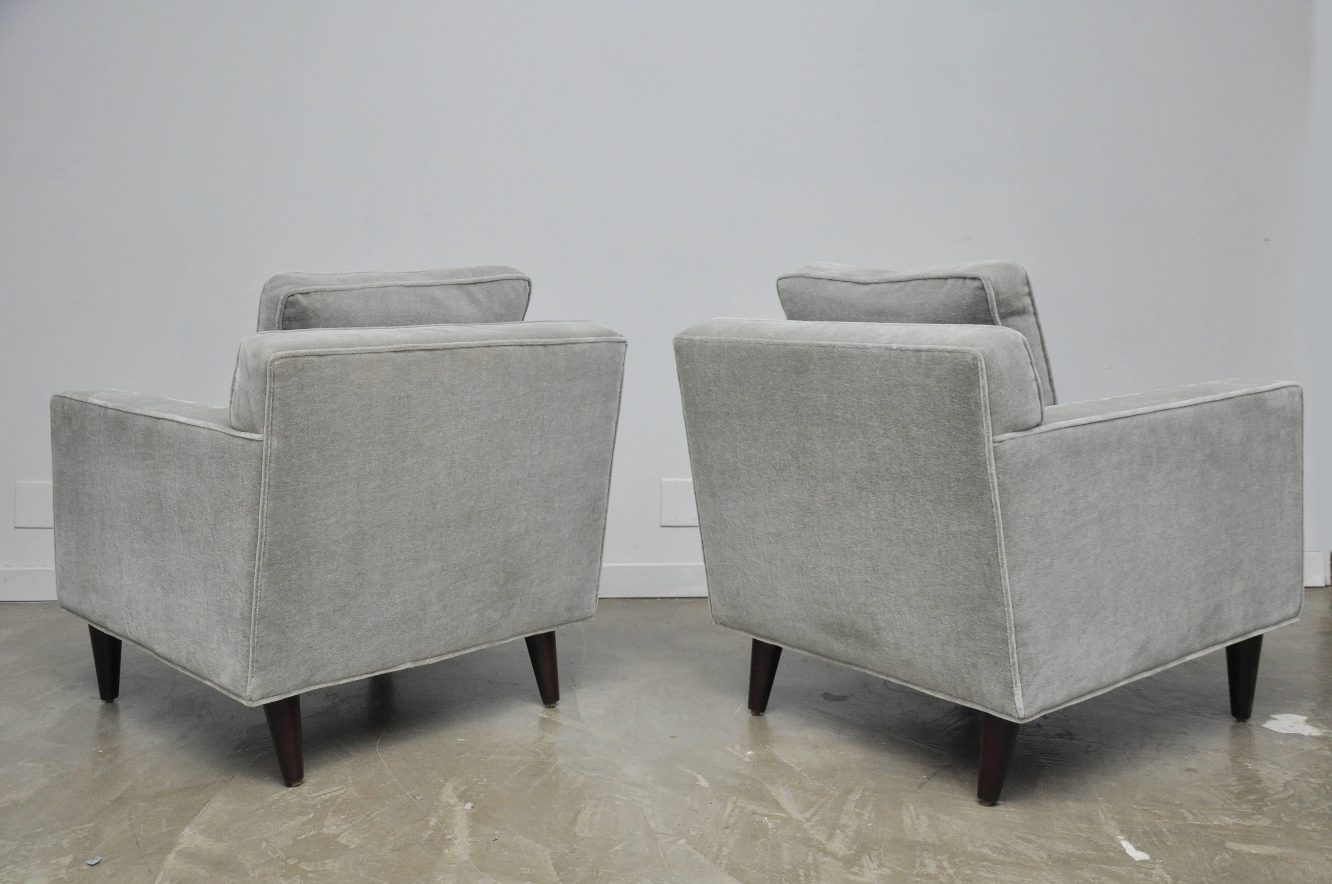 Pair of Lounge Chairs by Edward Wormley for Dunbar 3