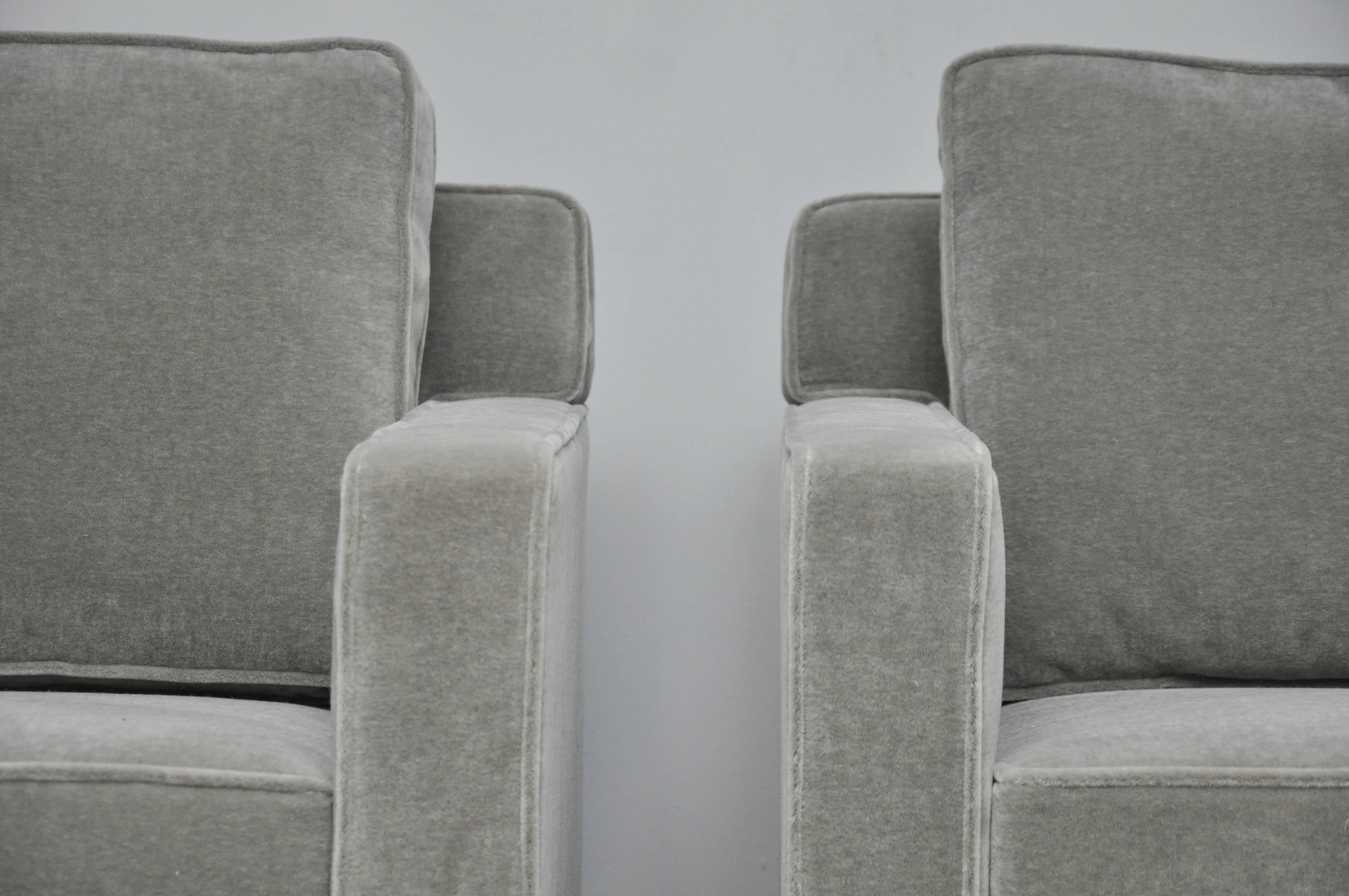 Pair of Lounge Chairs by Edward Wormley for Dunbar 1