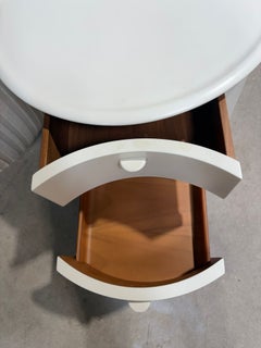 Meuble d'appoint à 2 tiroirs laqué italien, Italie, 1980