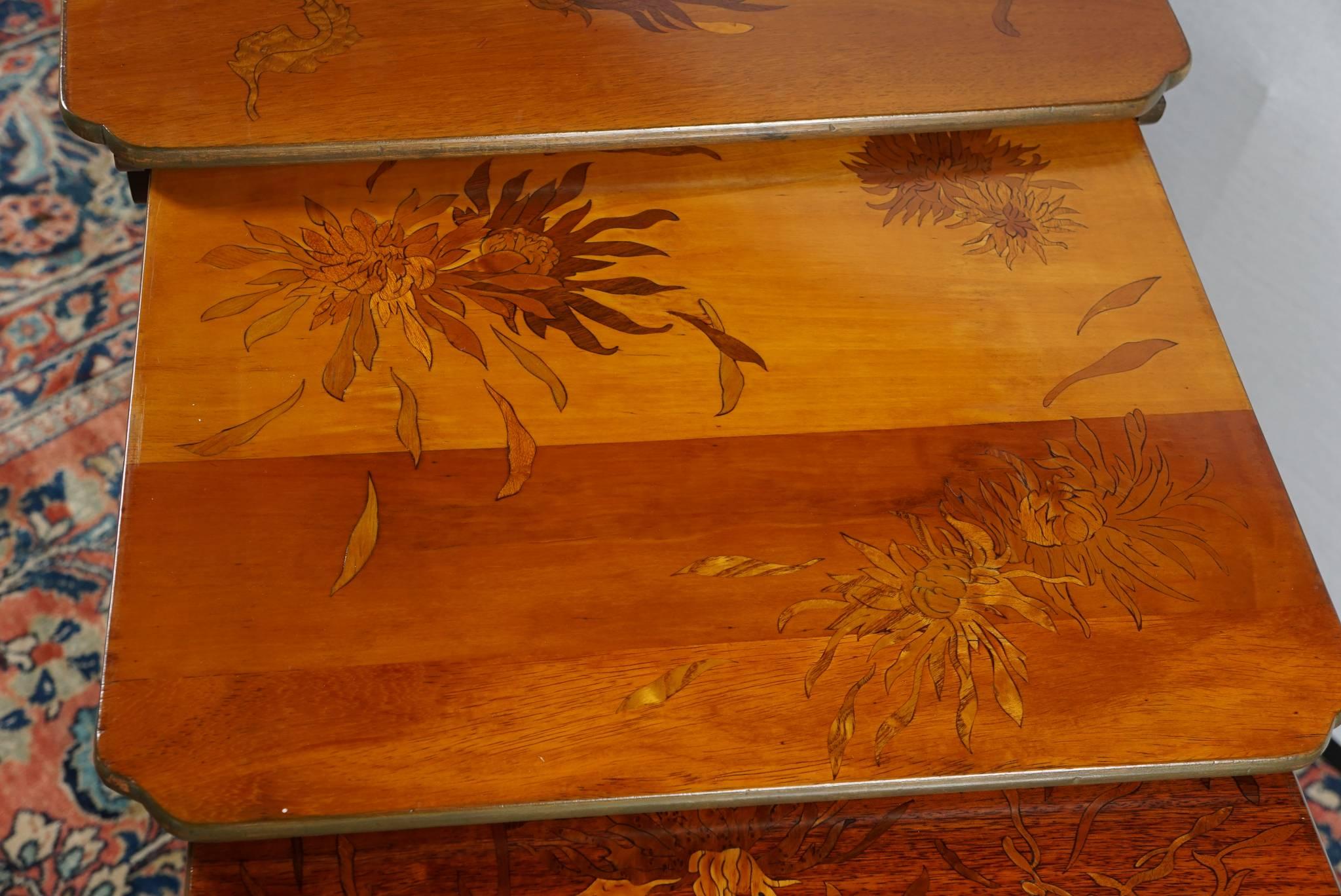 Emil Gallé French Art Nouveau Nesting Tables, circa 1900 For Sale 1