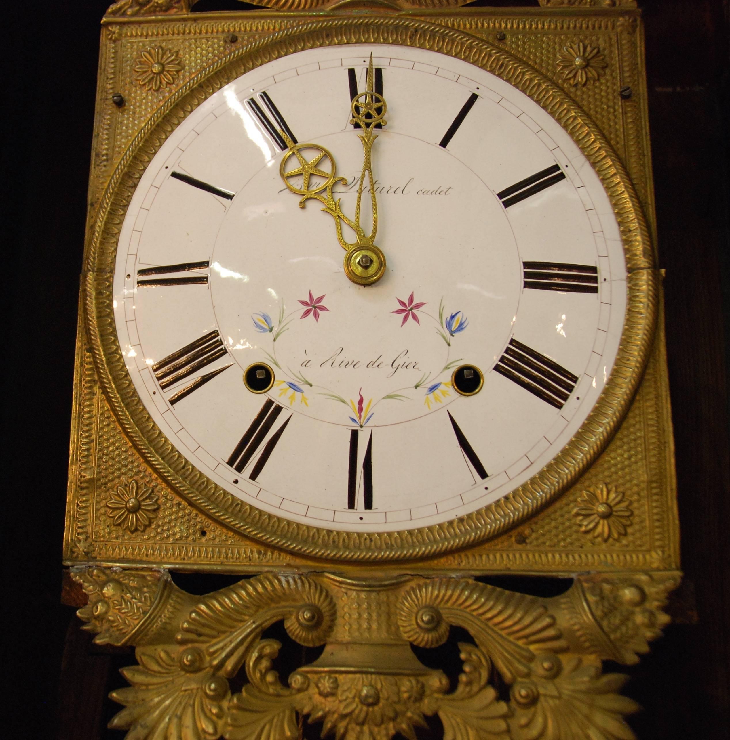 Early 19th Century French Empire Walnut Case Clock In Excellent Condition For Sale In Encinitas, CA