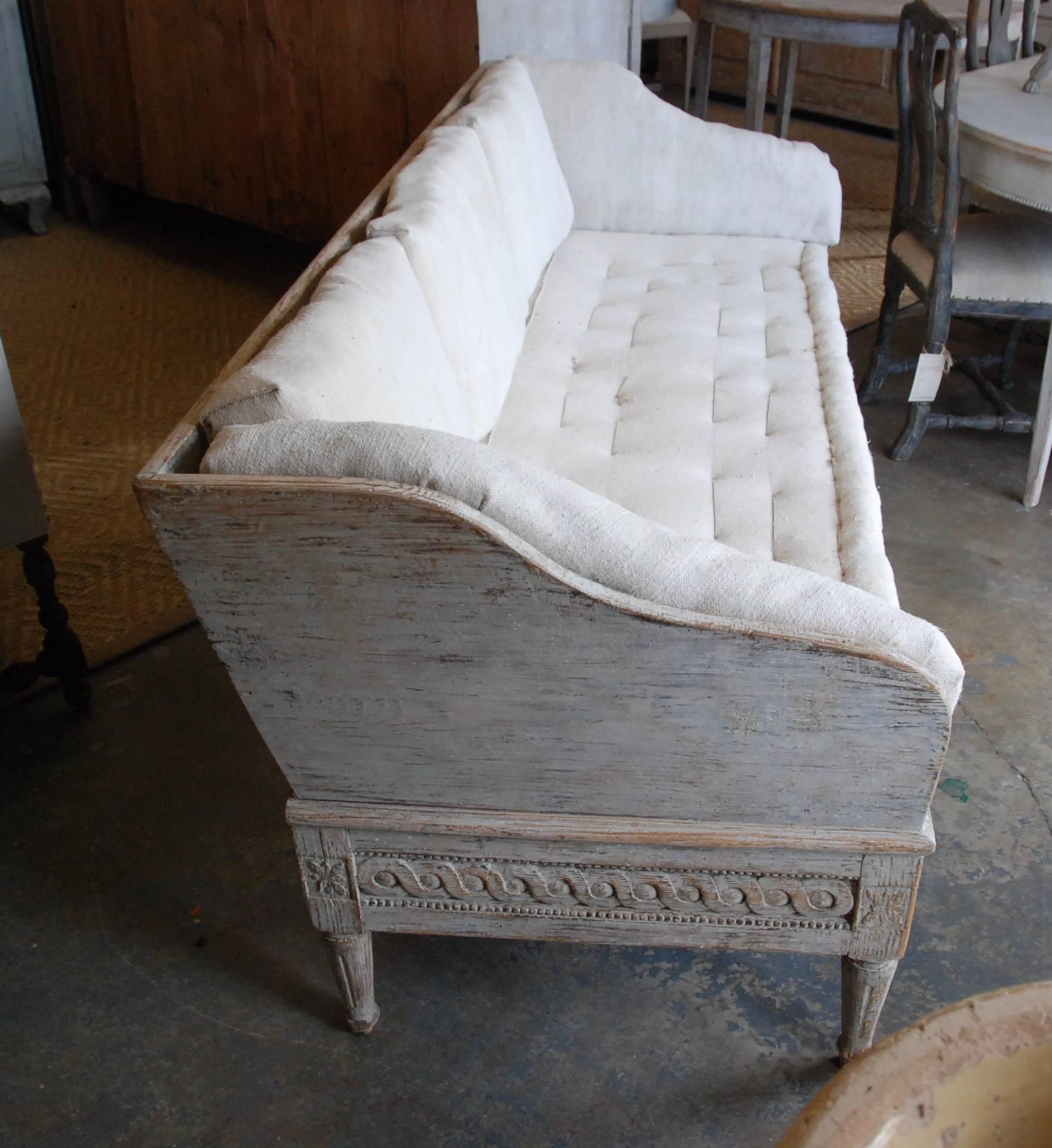18th Century Swedish Trag Sofa For Sale 2