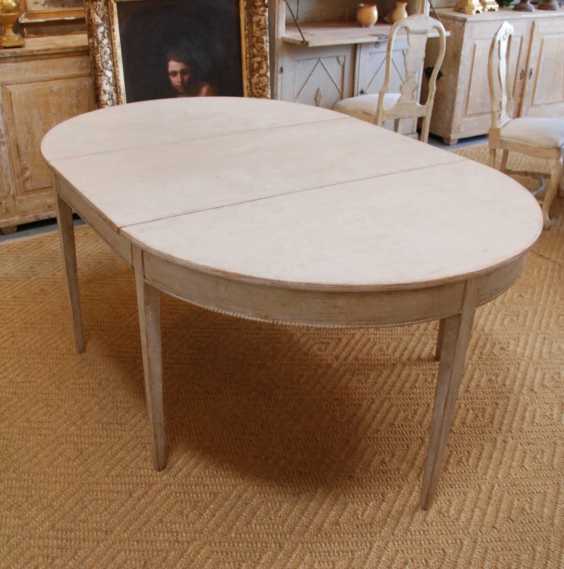 19th Century Swedish Gustavian Oval Dining Table