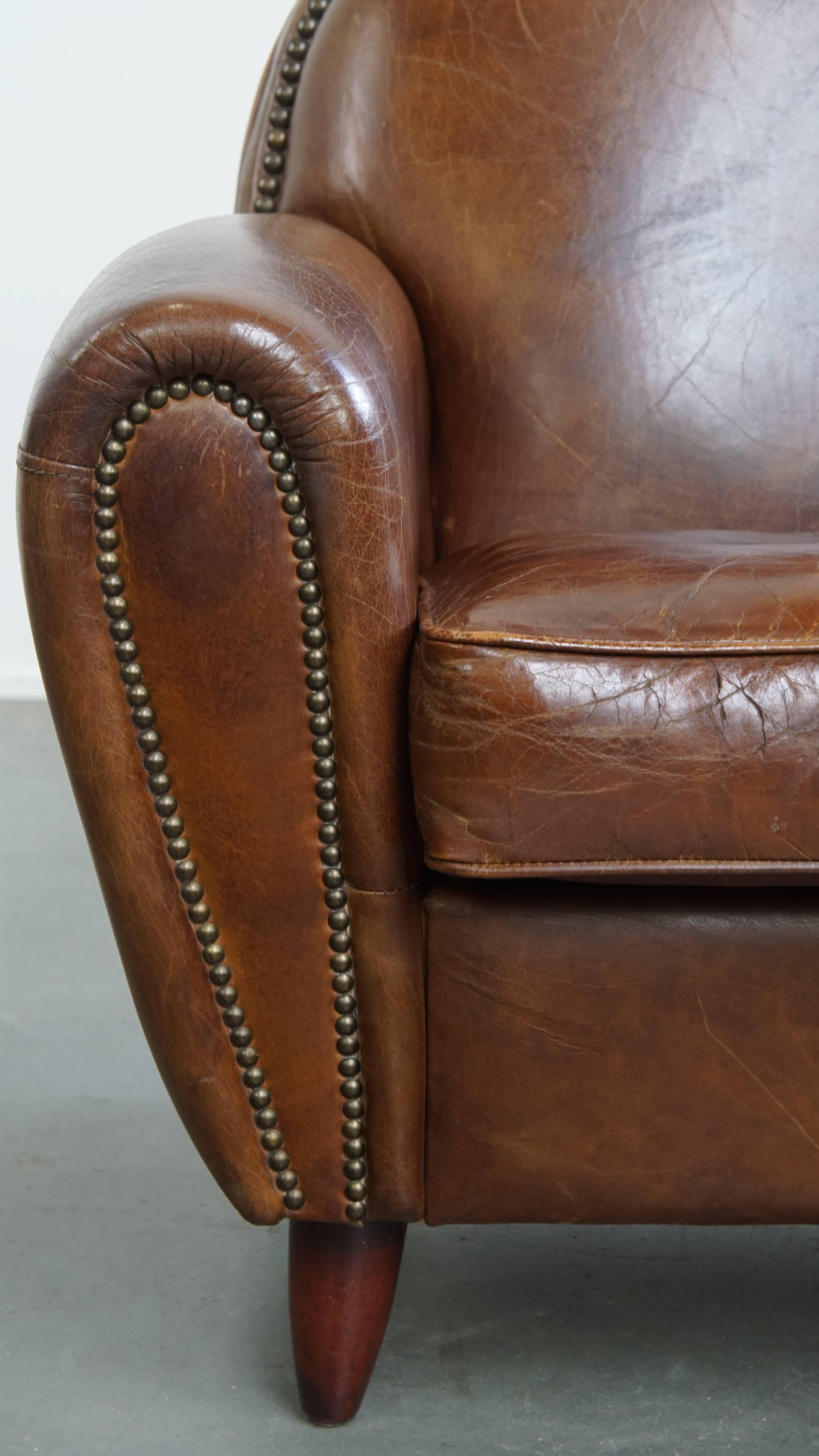 Fauteuil en cuir de vachette aux formes arrondies en vente 2